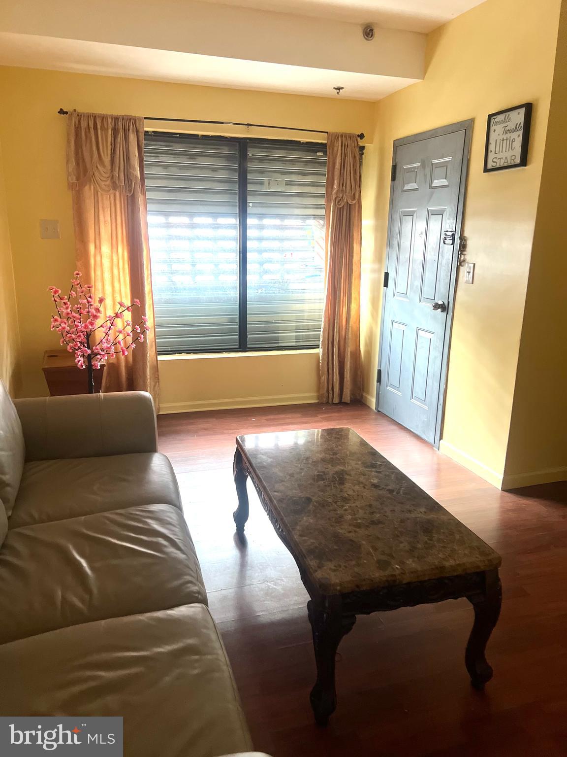 SPRING GARDEN - Commercial Sale