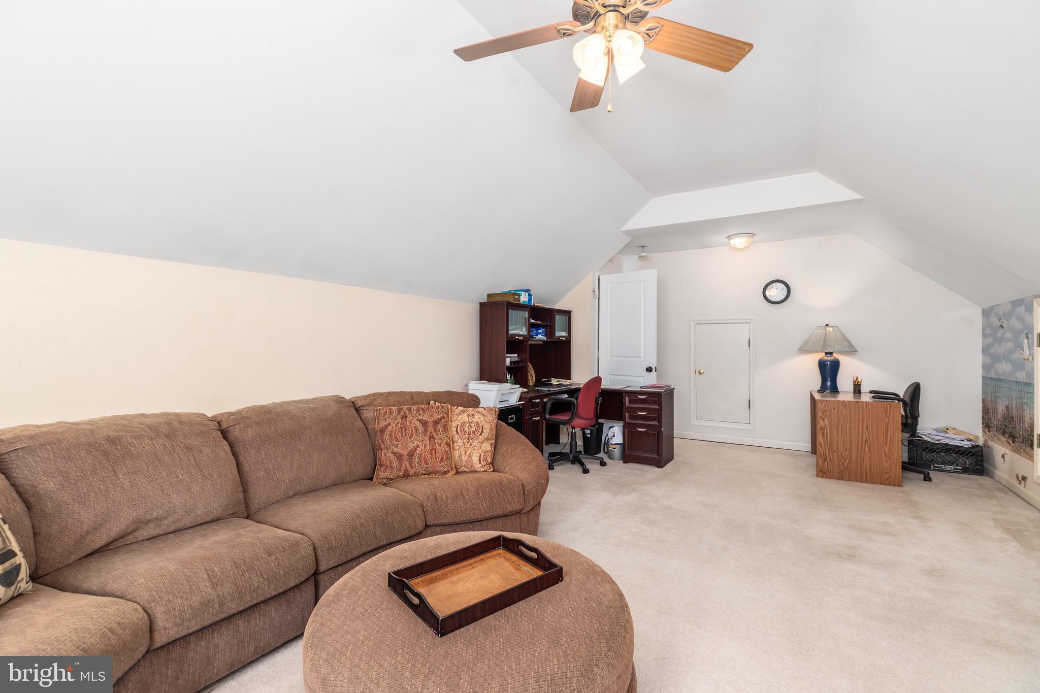 CHAPEL GREEN - Residential