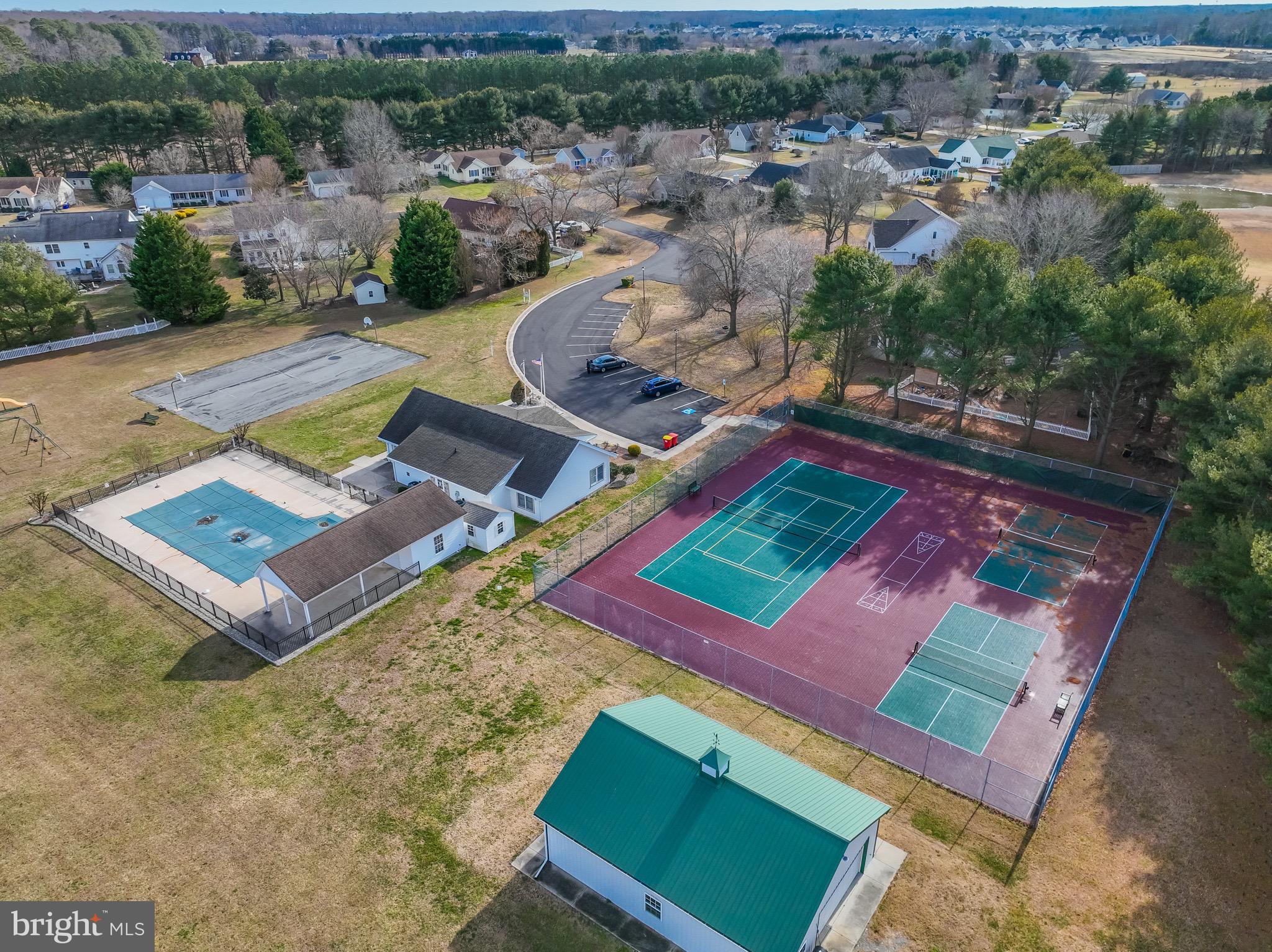 CHAPEL GREEN - Residential