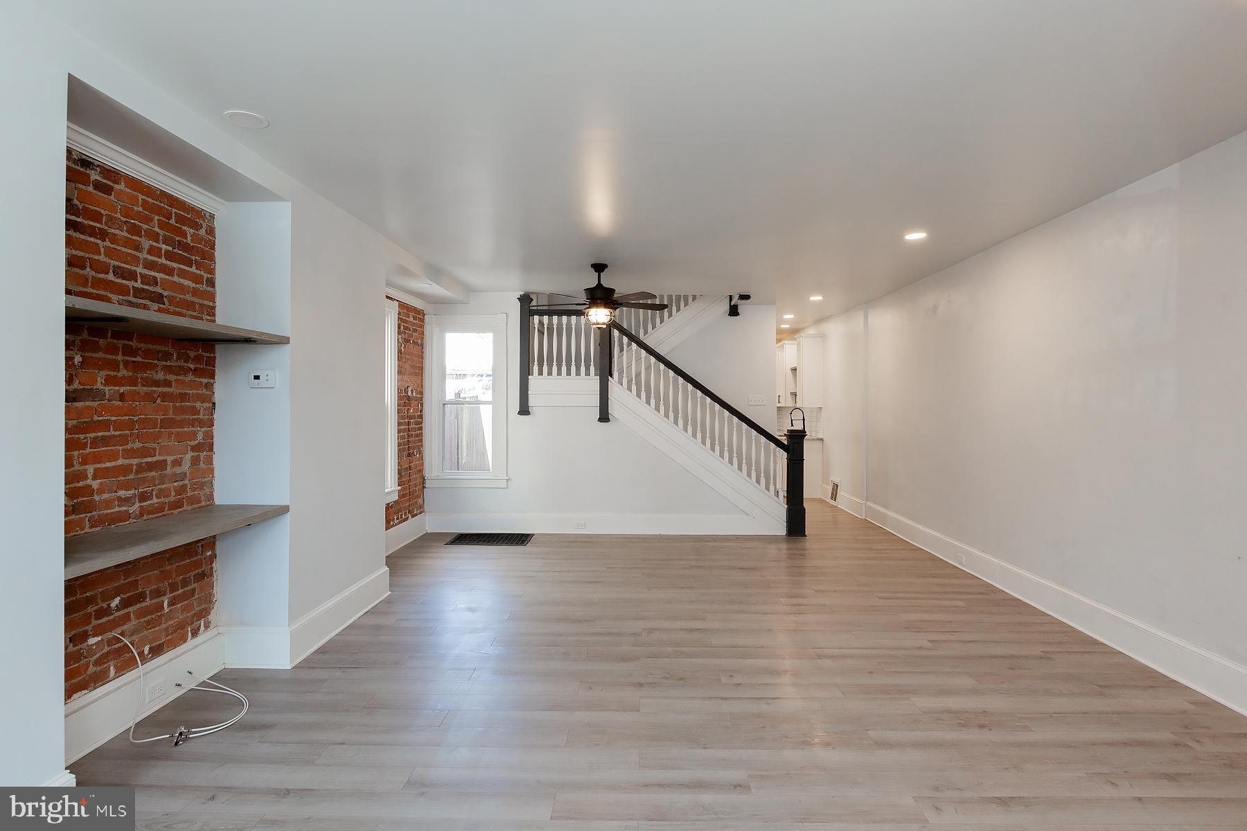 LANCASTER - Residential