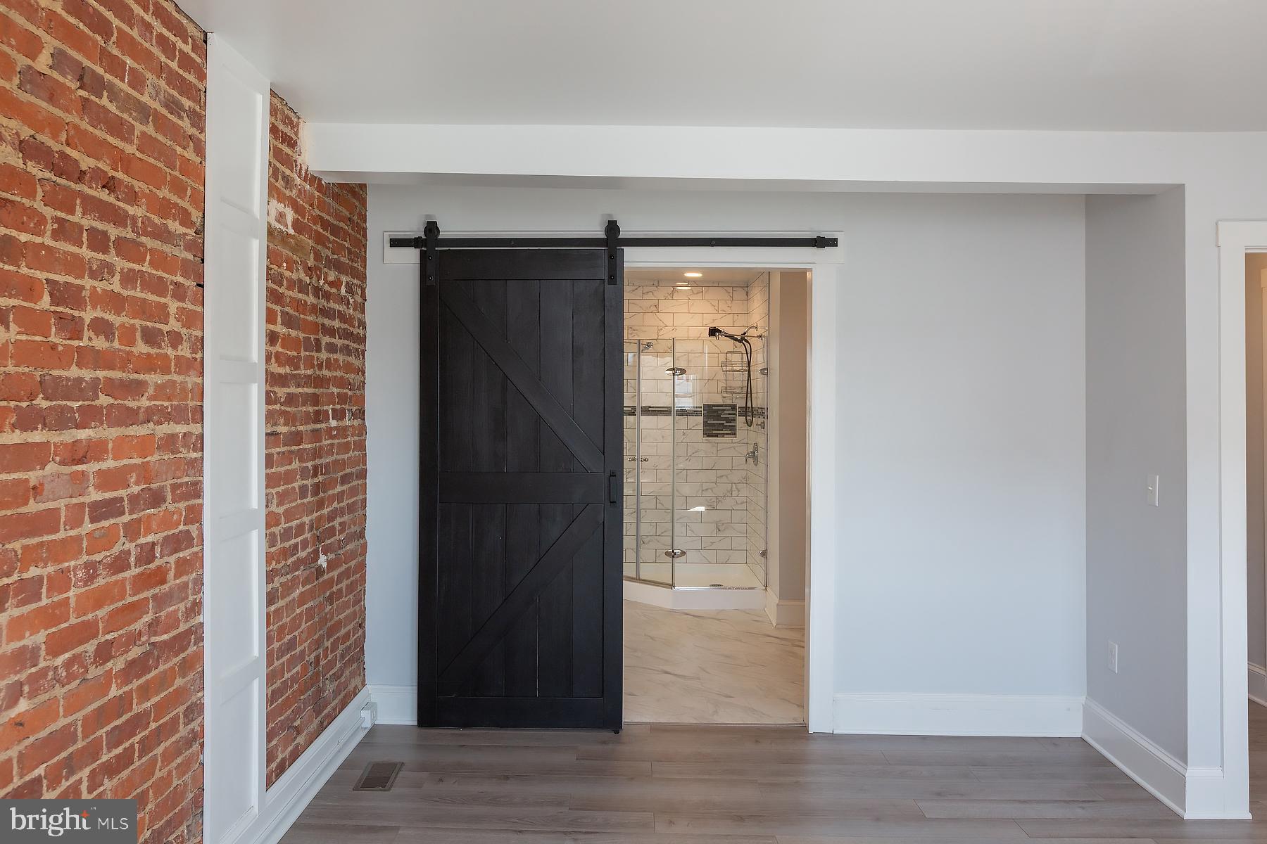 LANCASTER - Residential