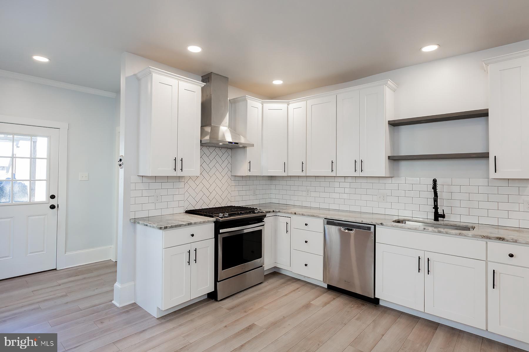 LANCASTER - Residential