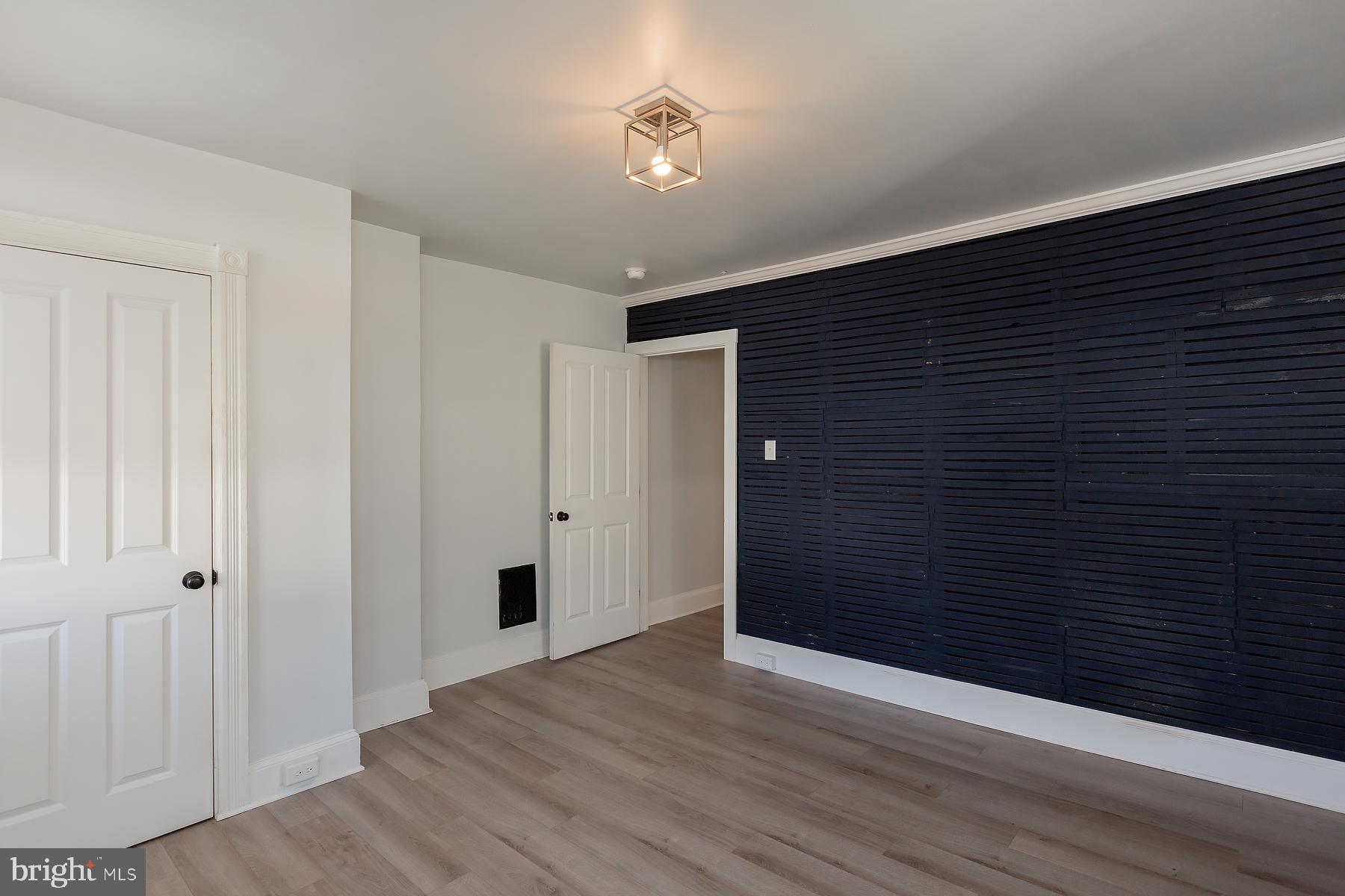 LANCASTER - Residential