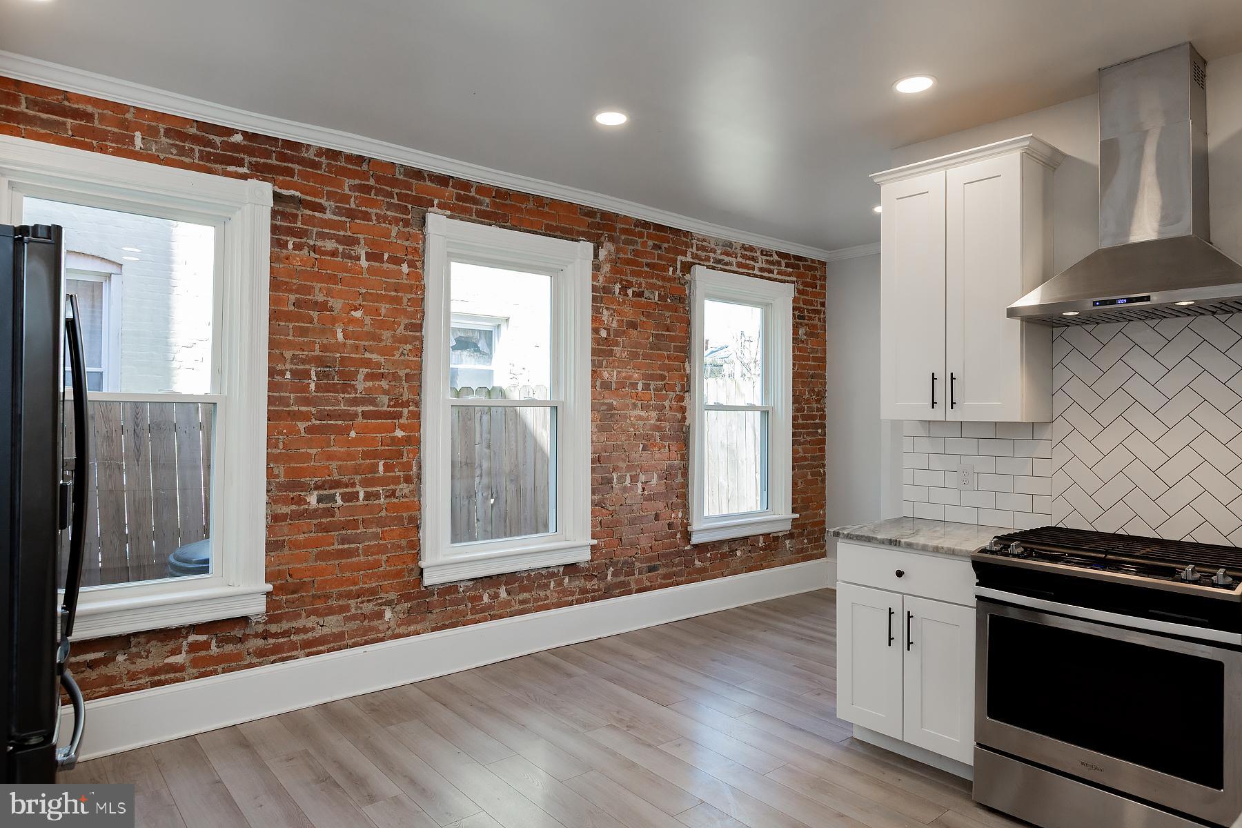 LANCASTER - Residential