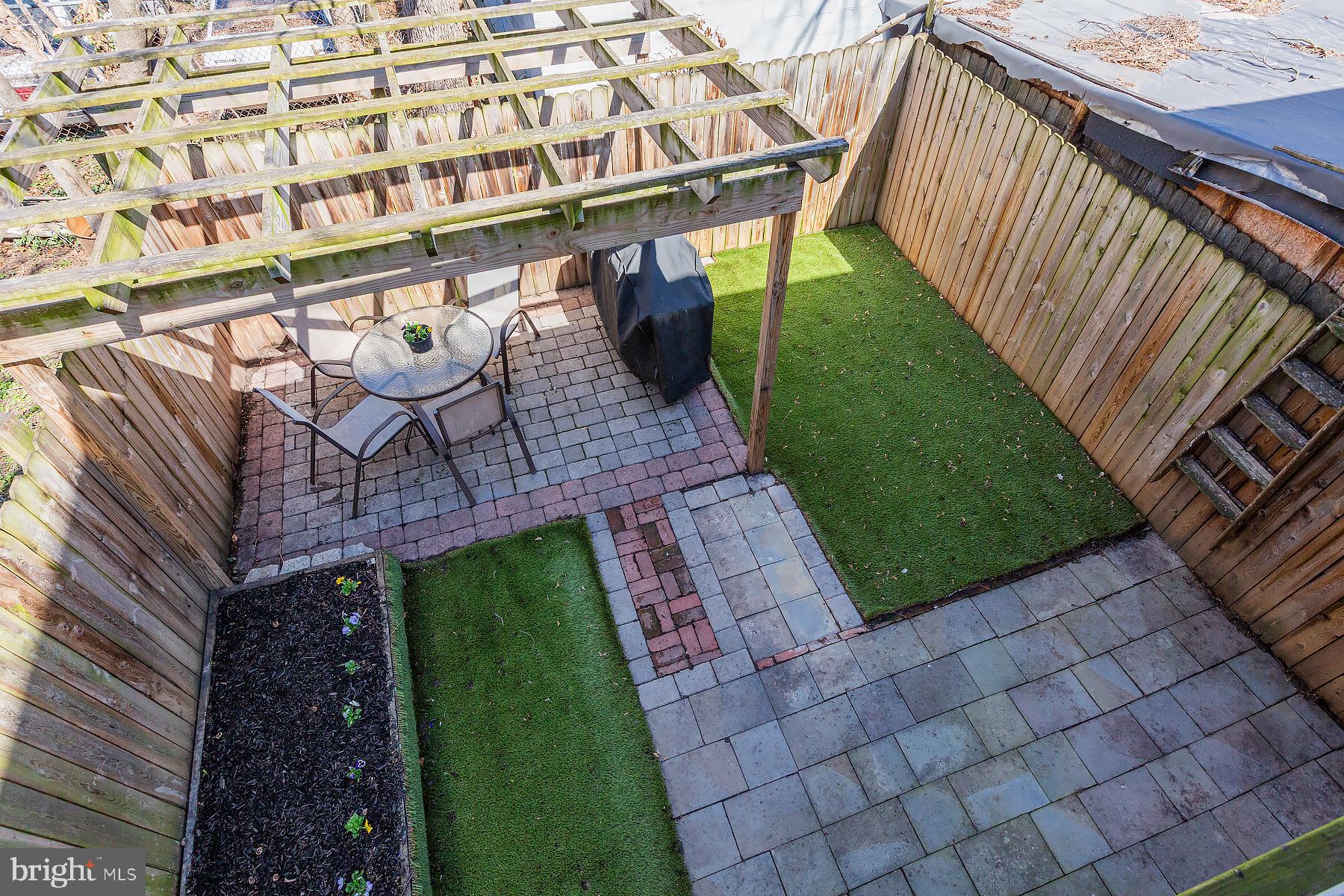 LANCASTER - Residential