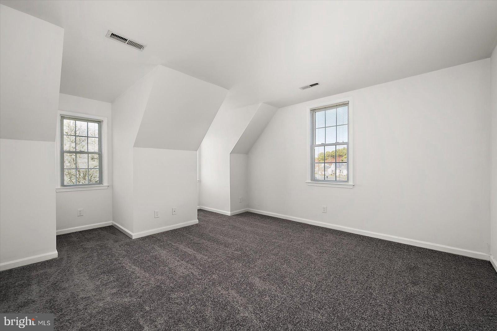 OYSTER HARBOR - Residential