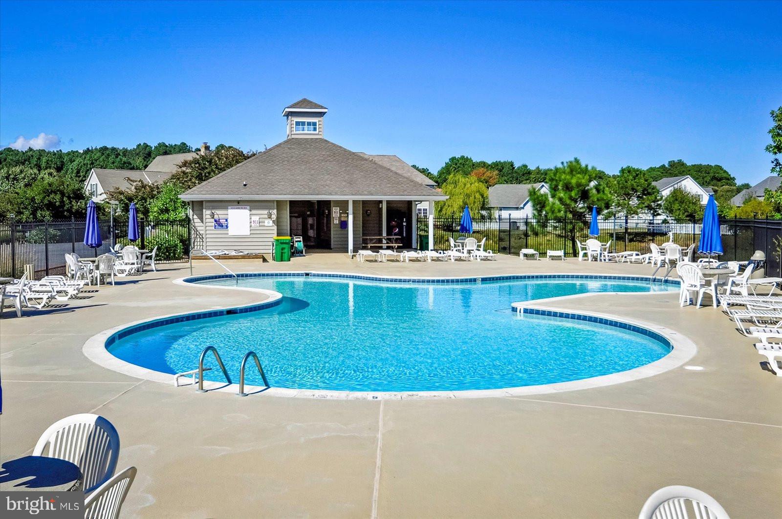 OYSTER HARBOR - Residential