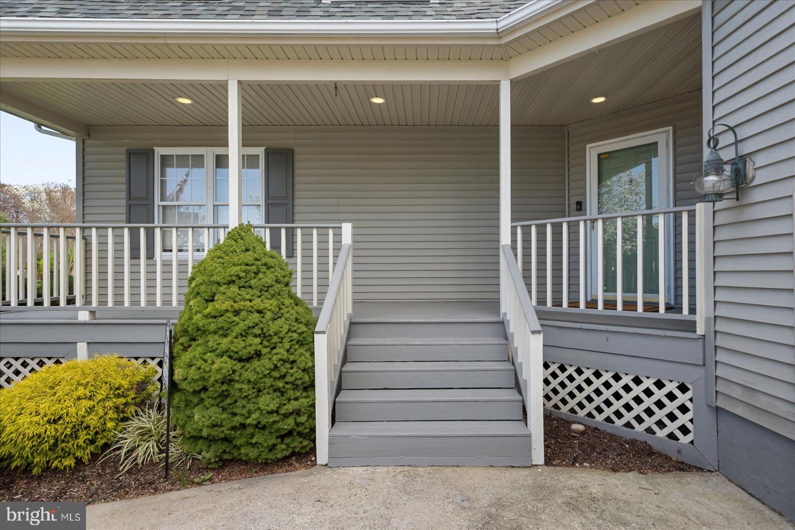 OYSTER HARBOR - Residential