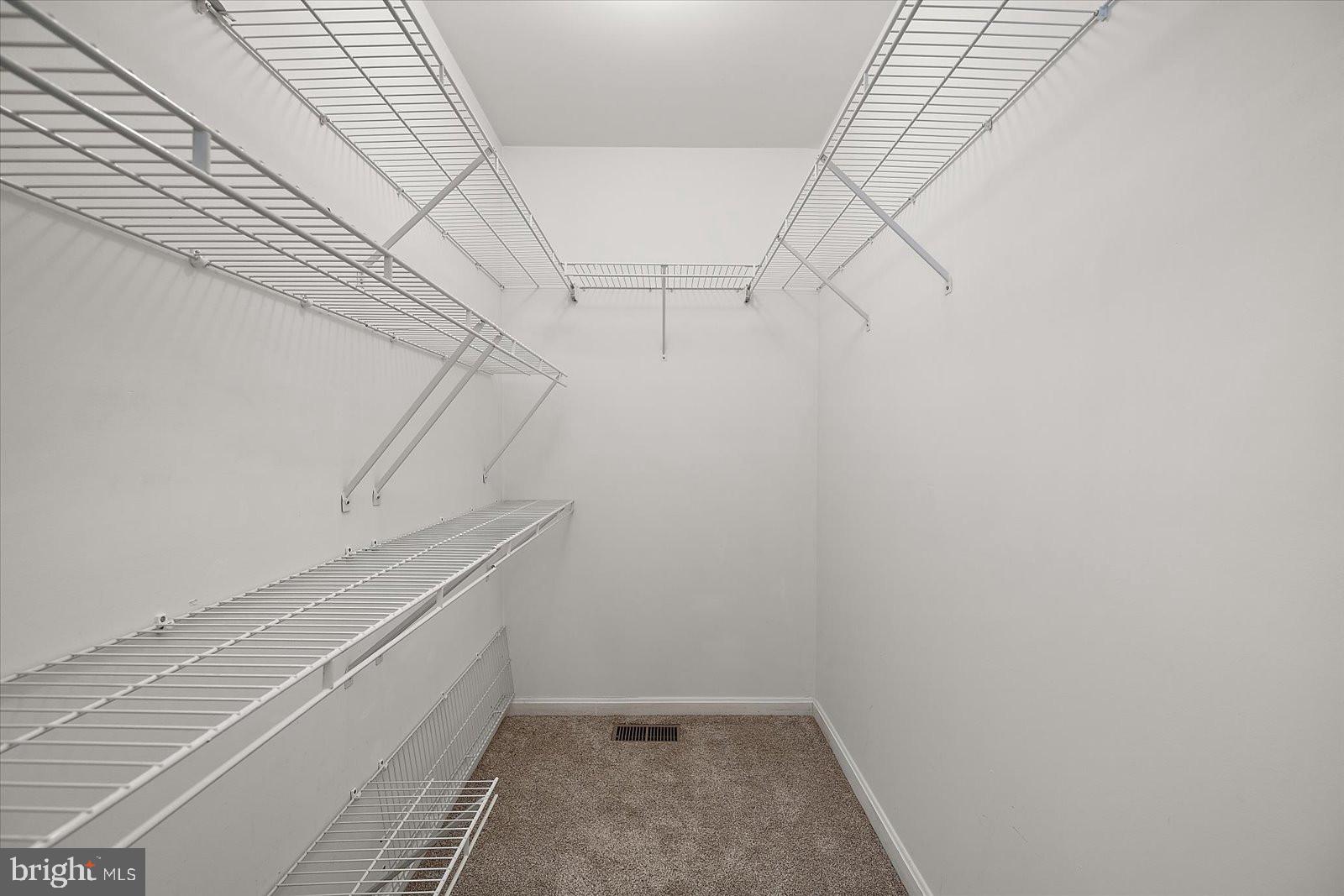 OYSTER HARBOR - Residential