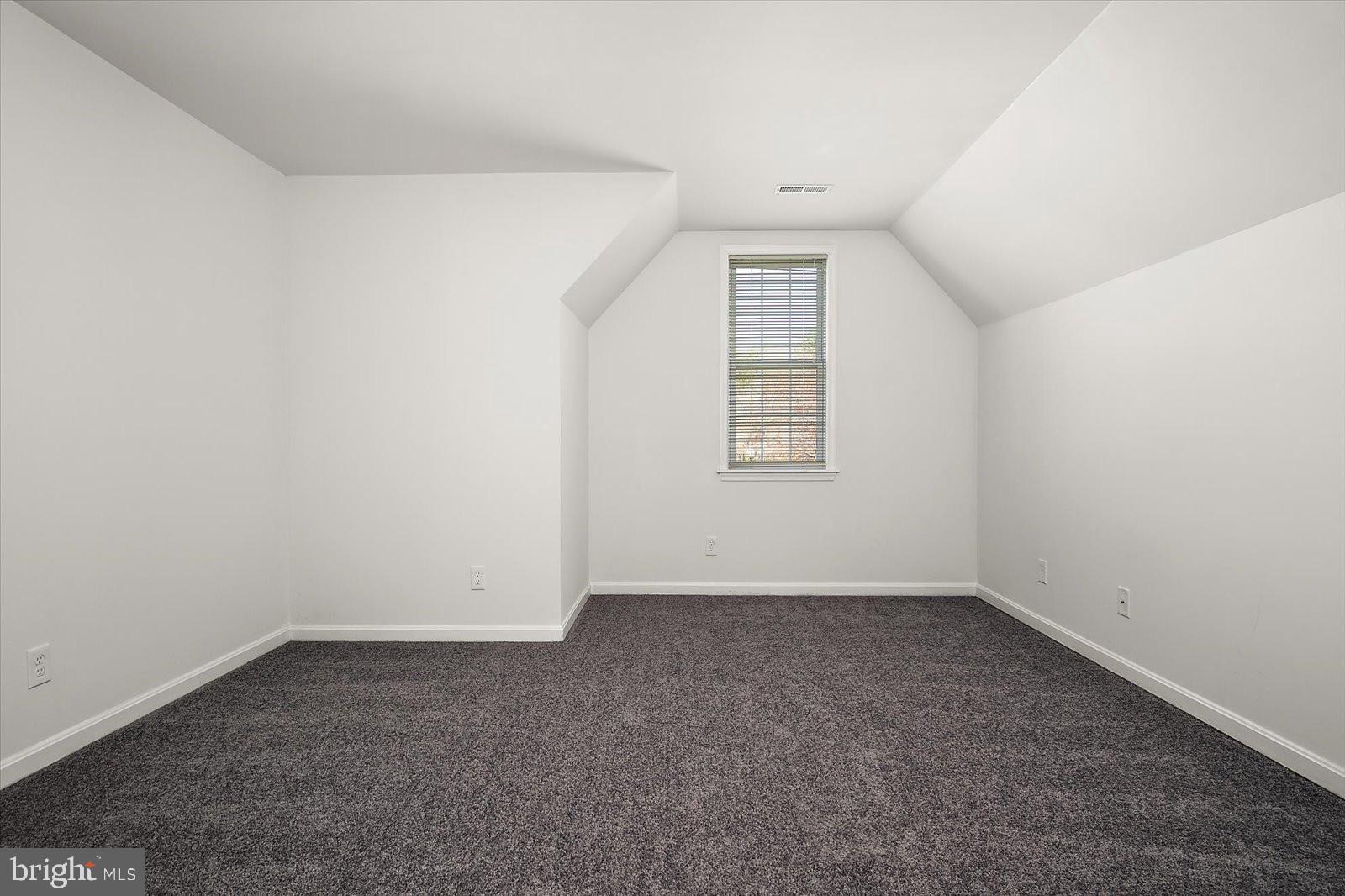 OYSTER HARBOR - Residential