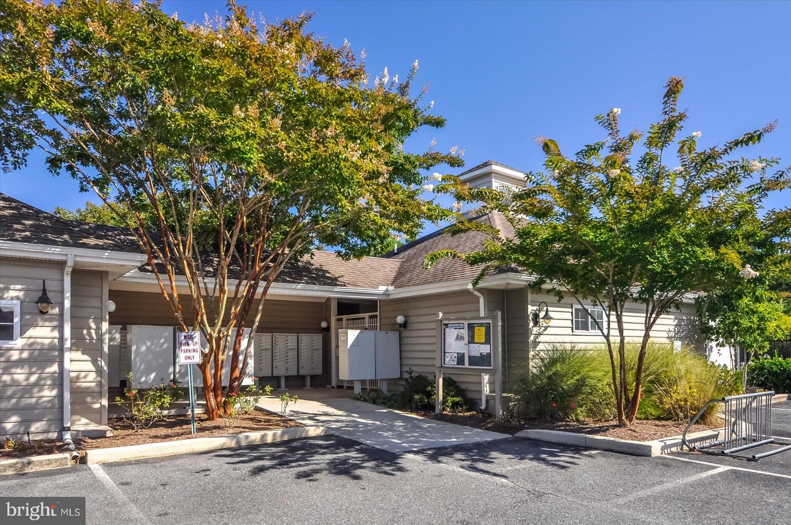 OYSTER HARBOR - Residential