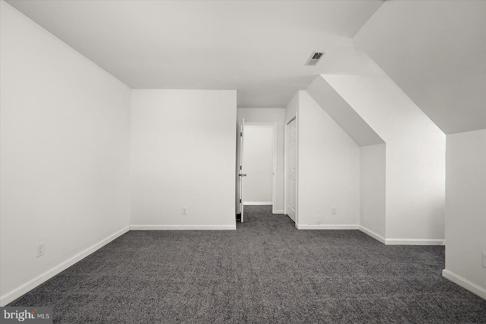 OYSTER HARBOR - Residential