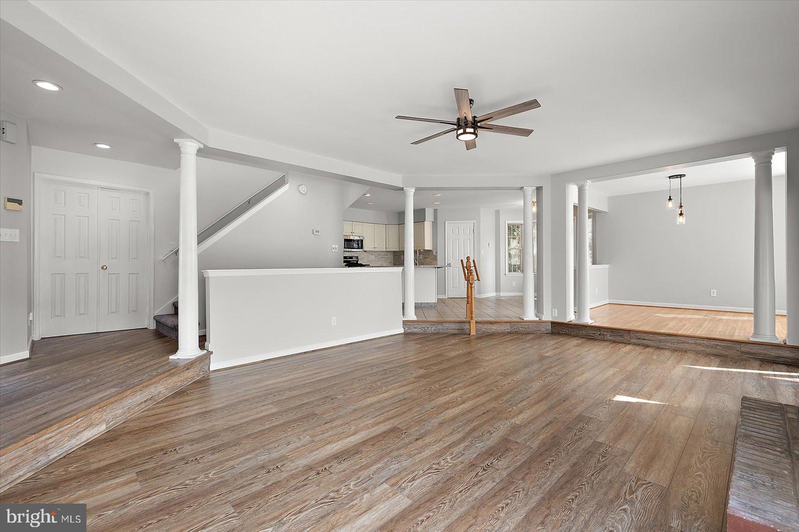 OYSTER HARBOR - Residential