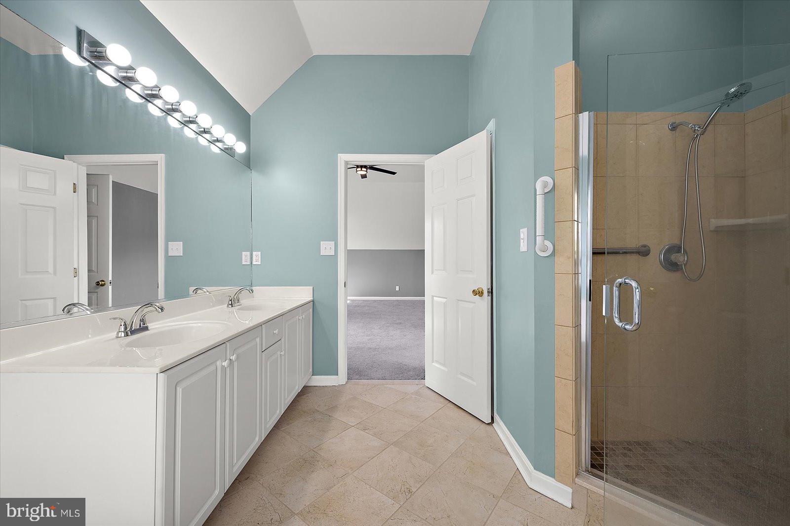 OYSTER HARBOR - Residential