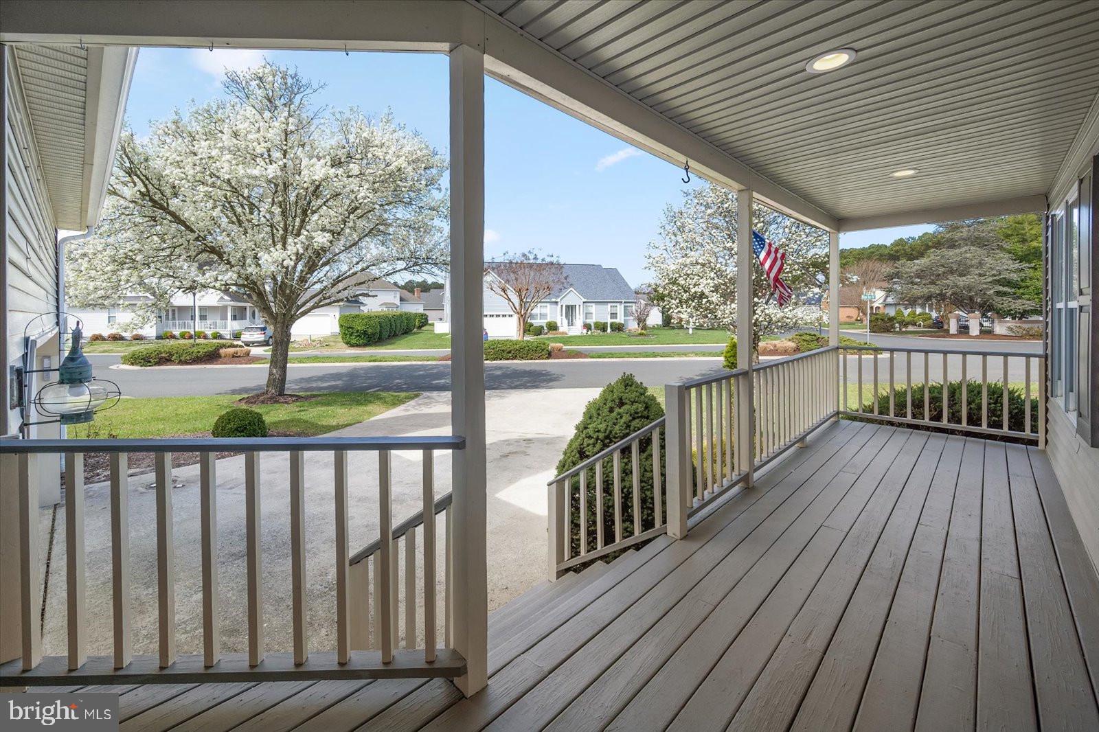 OYSTER HARBOR - Residential