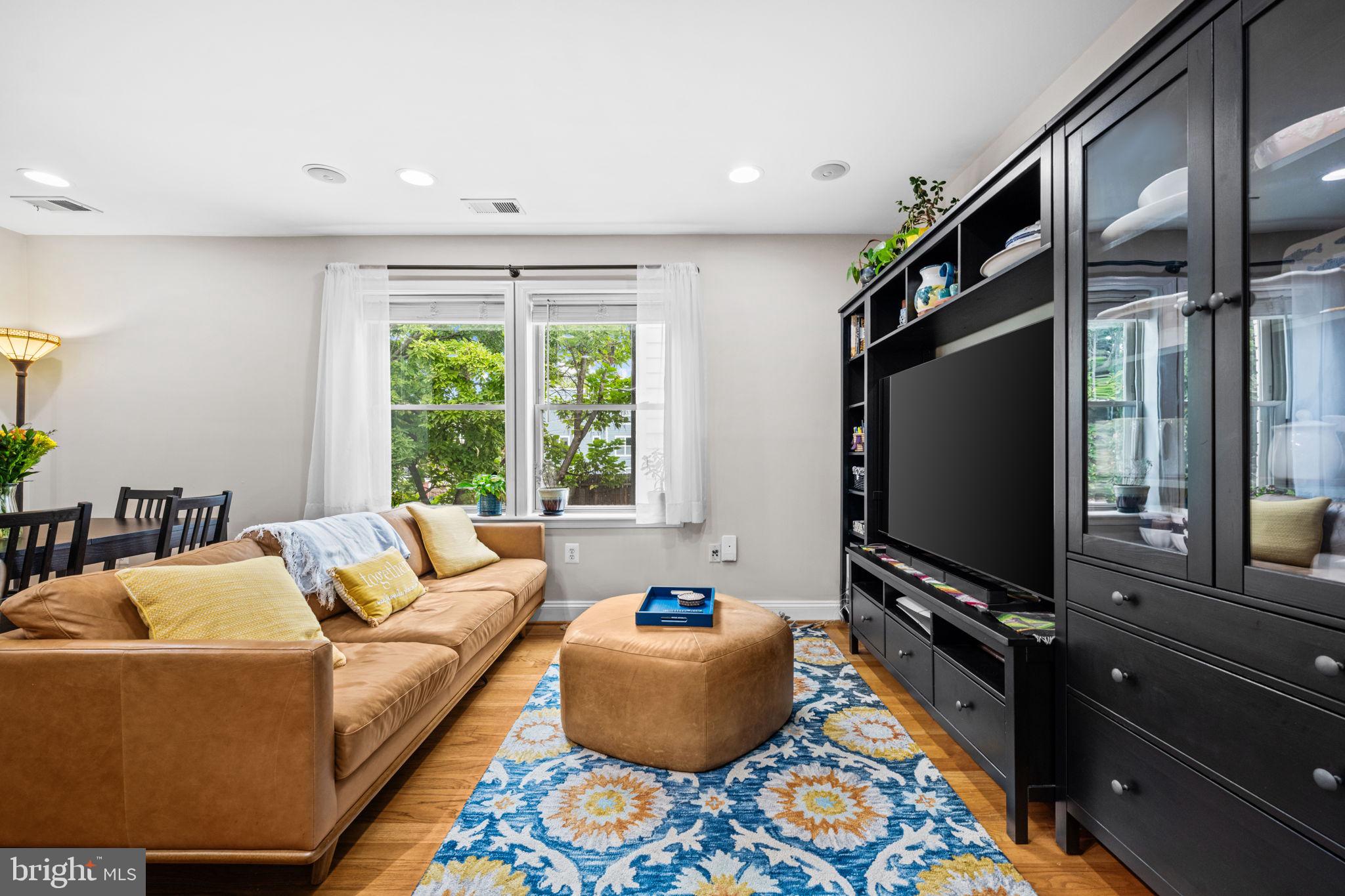 617 JEFFERSON STREET NW 204