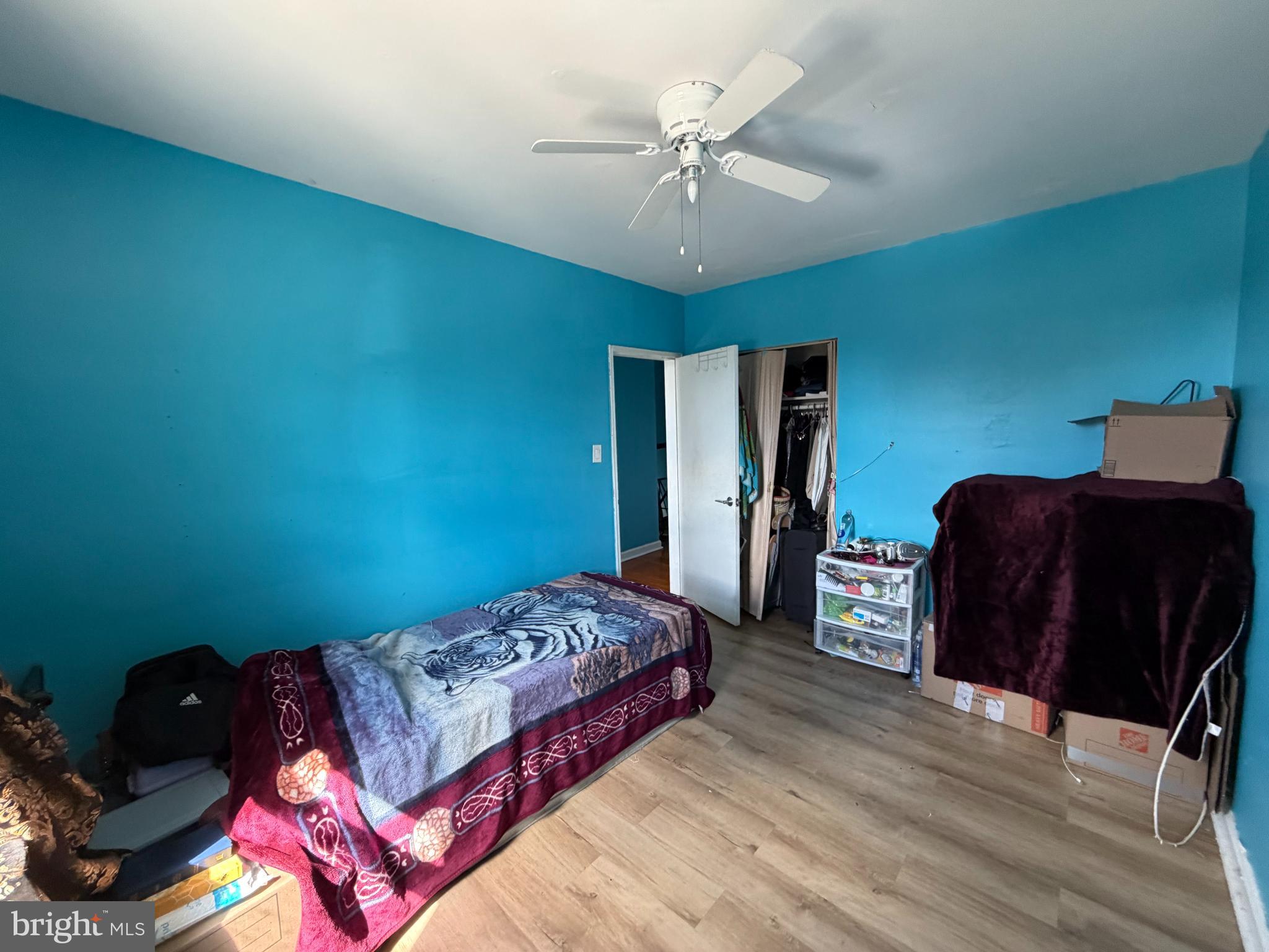 WOOD MANOR - Residential