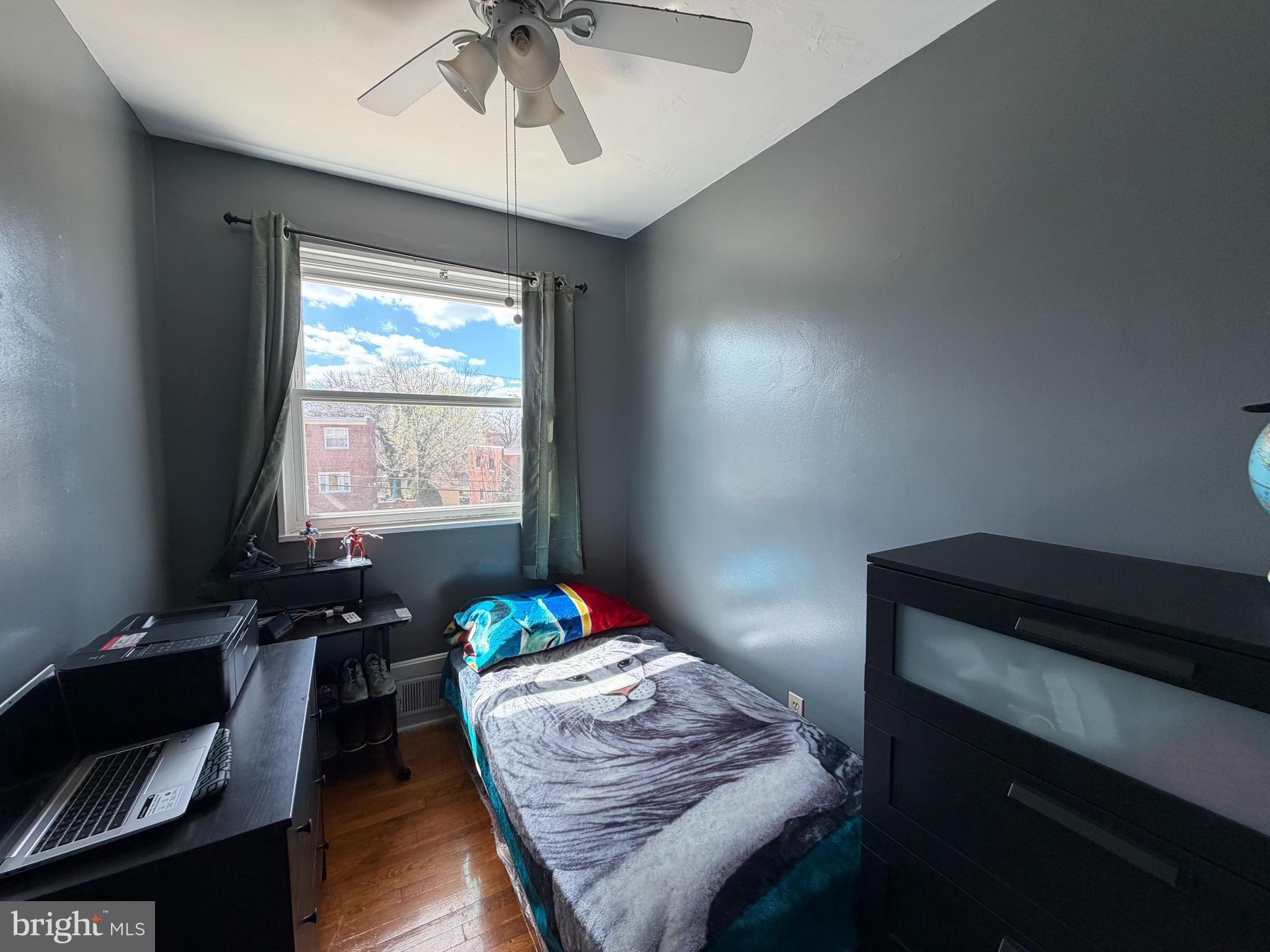 WOOD MANOR - Residential