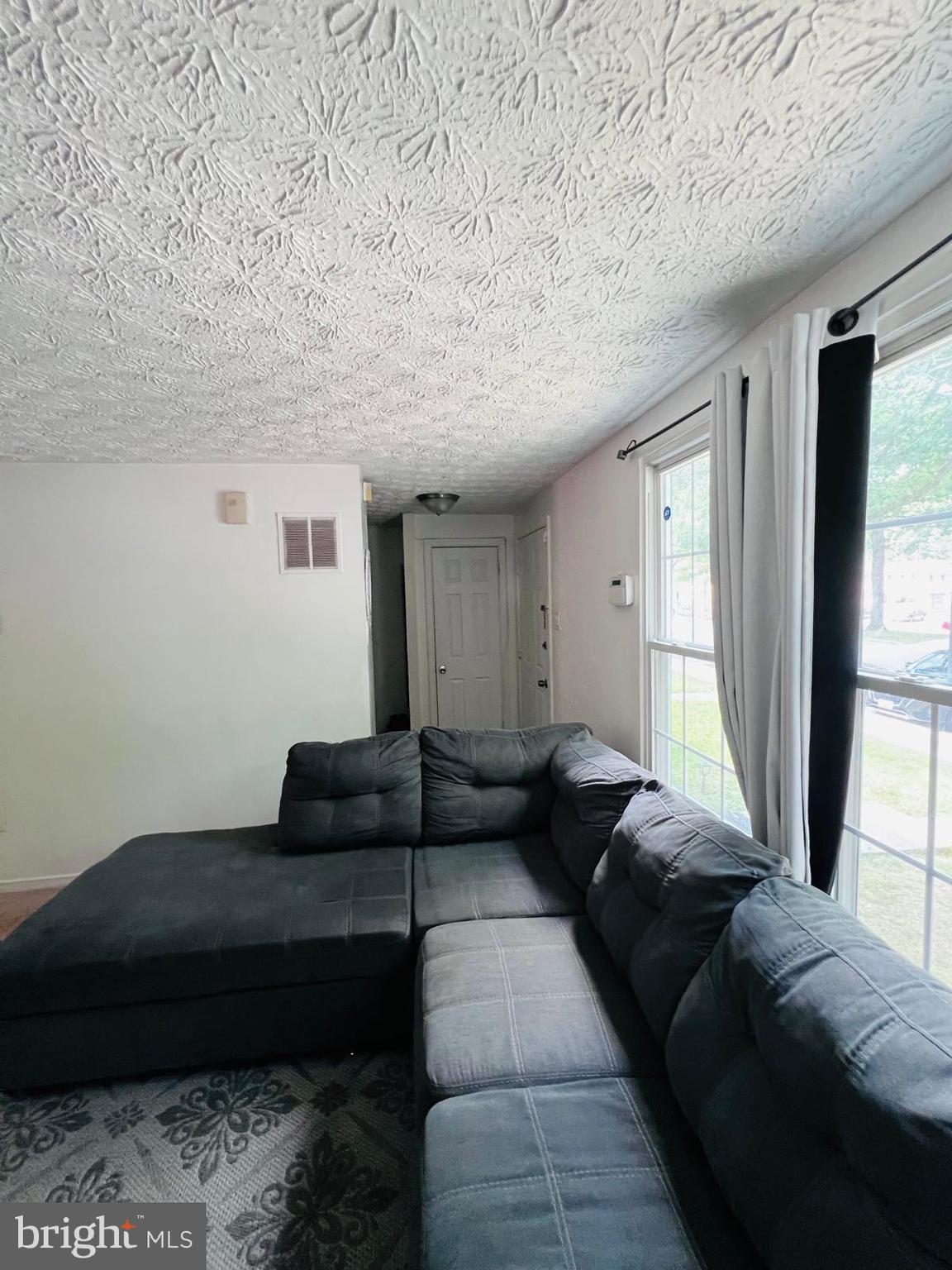 406 SHADY GLEN DRIVE