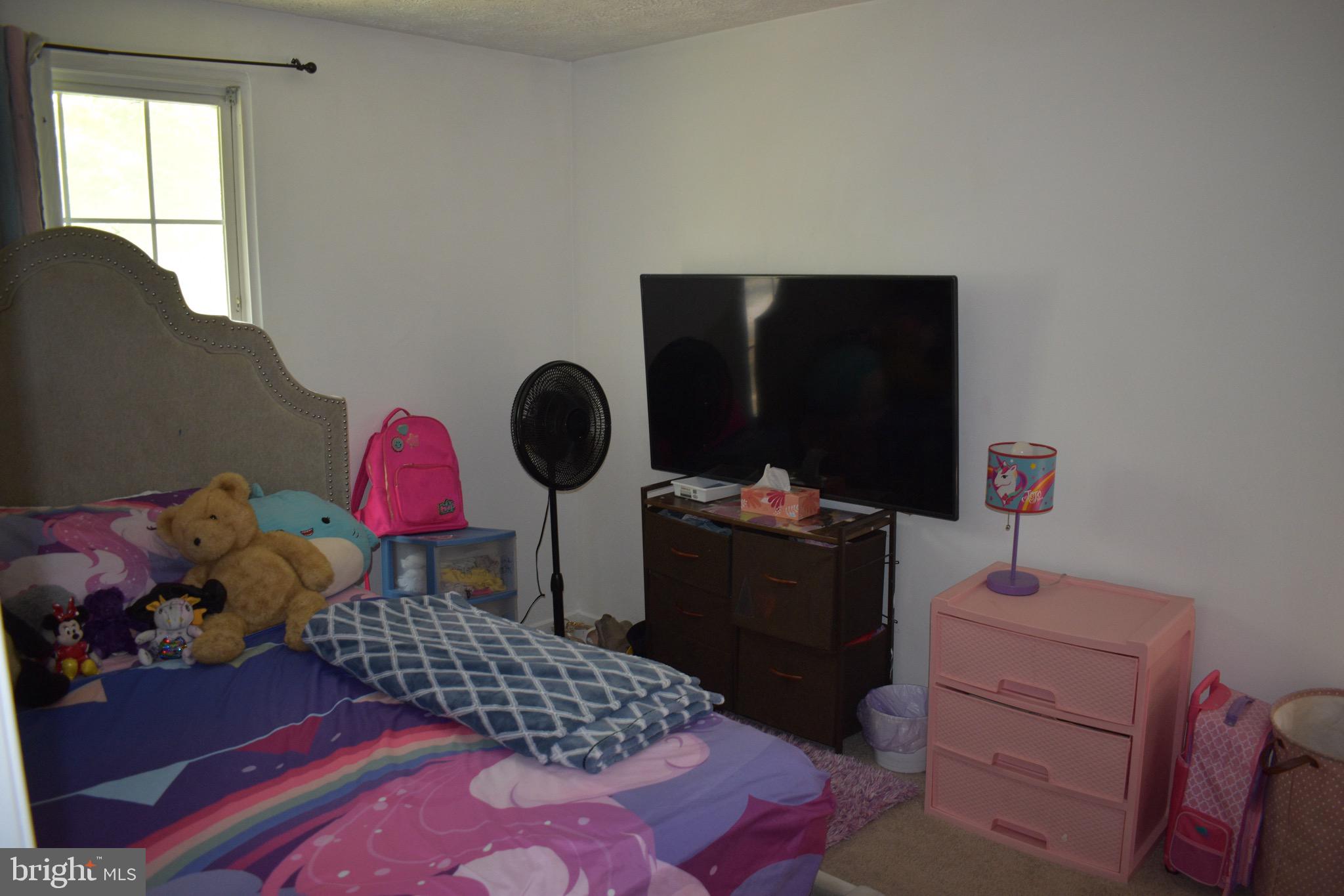 406 SHADY GLEN DRIVE