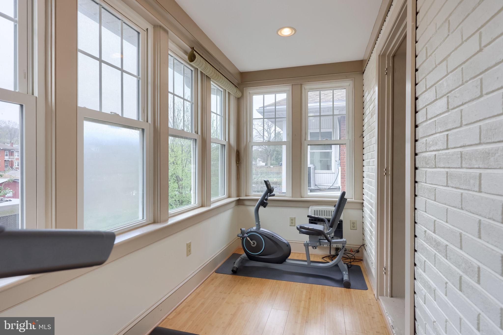 COLUMBIA - Residential