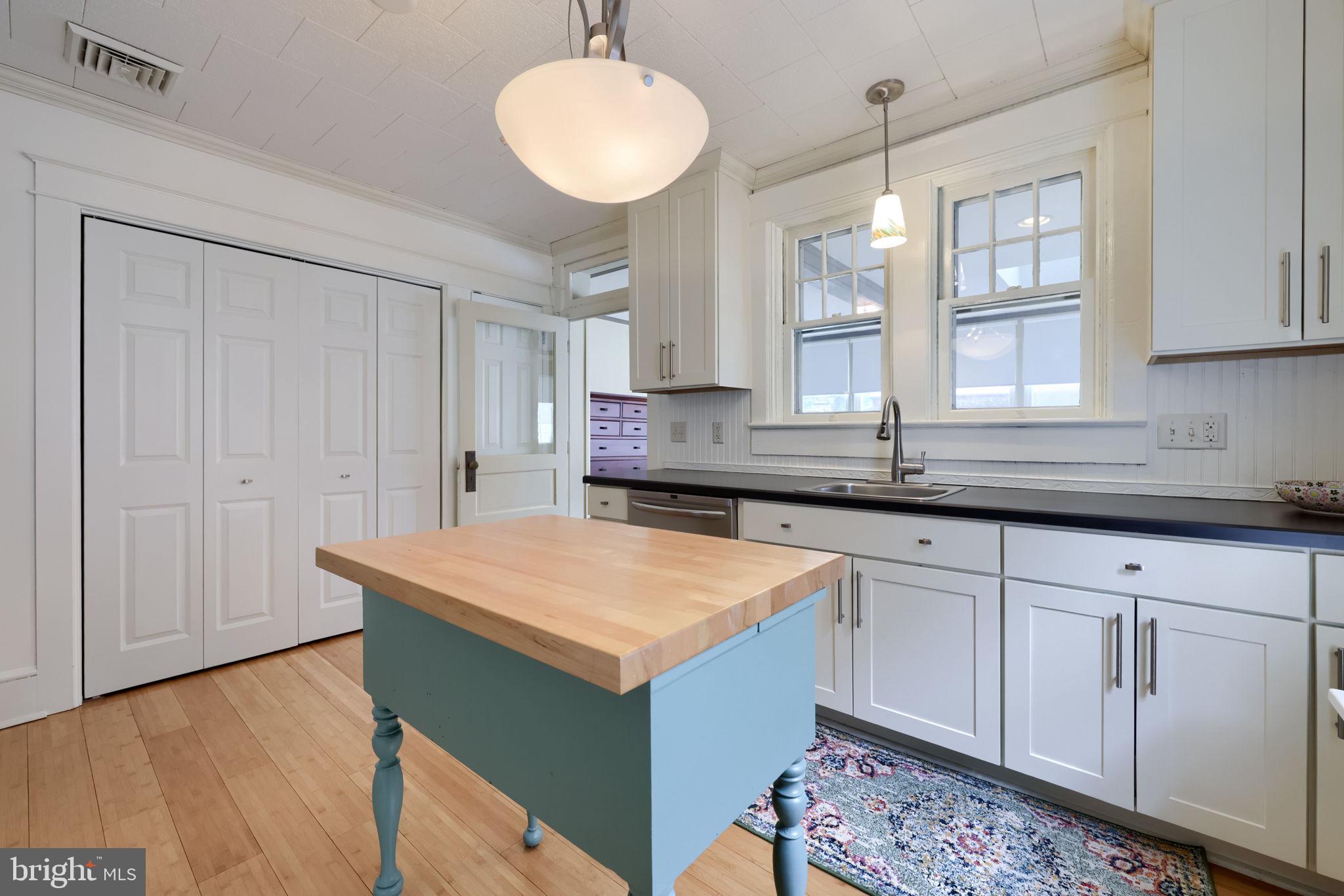 COLUMBIA - Residential