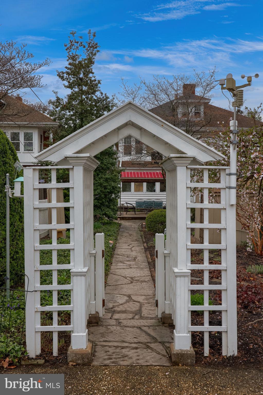 COLUMBIA - Residential