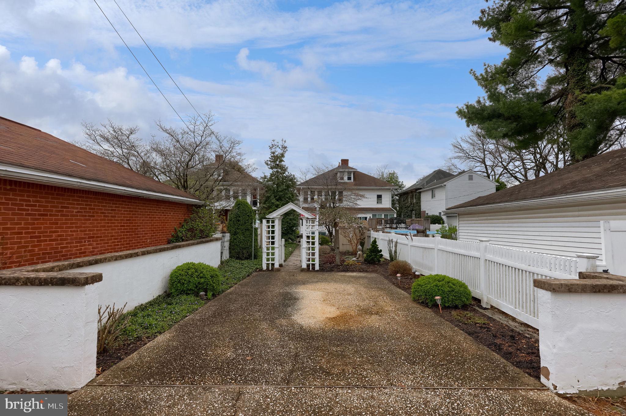 COLUMBIA - Residential