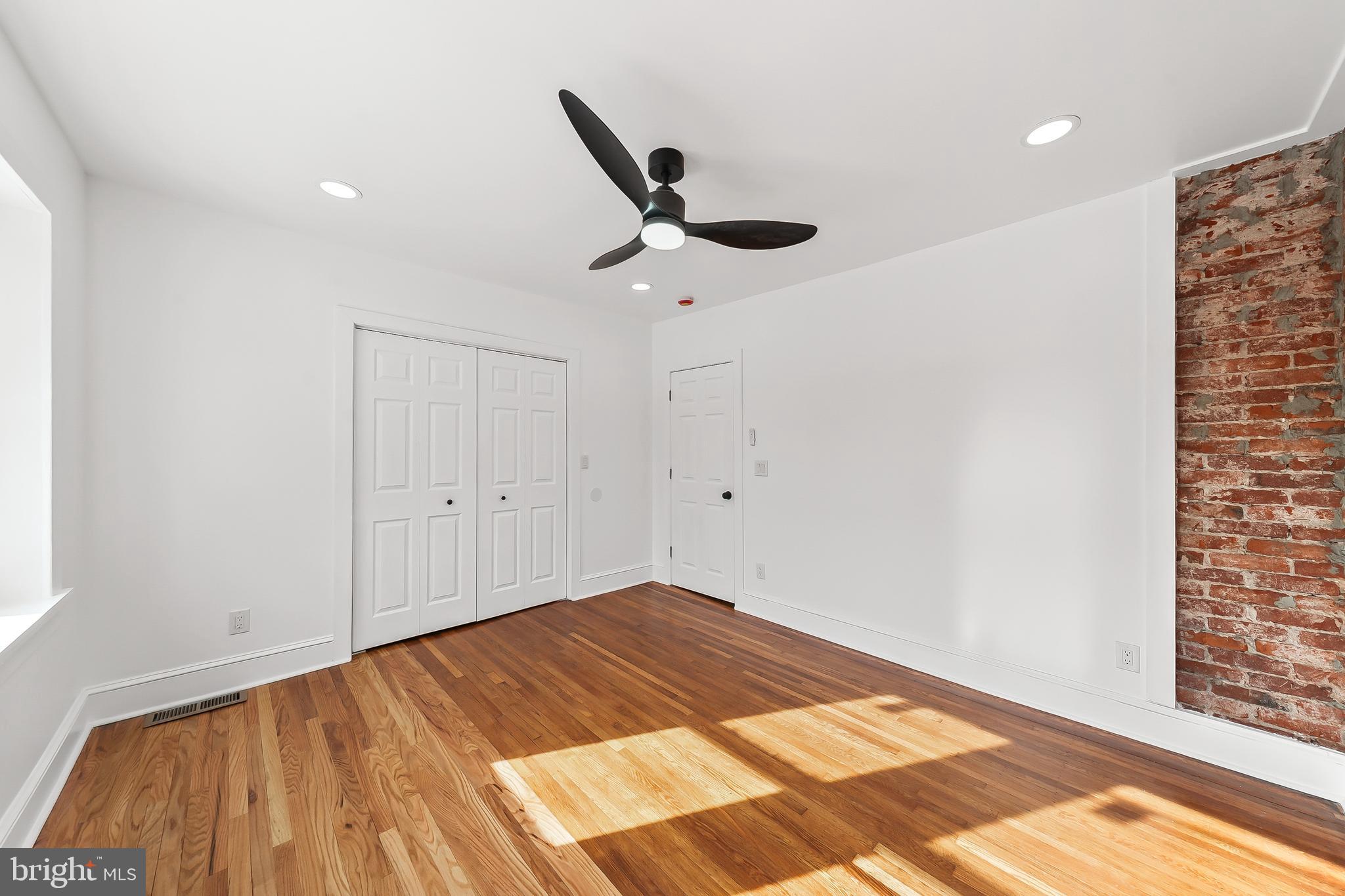 OVERBROOK - Residential