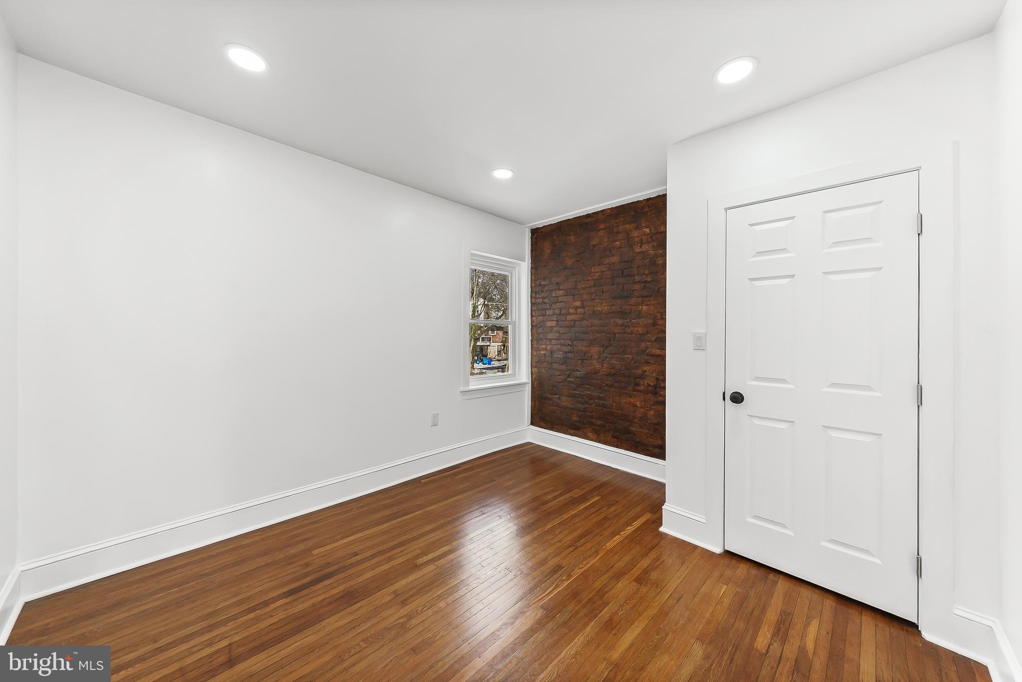 OVERBROOK - Residential