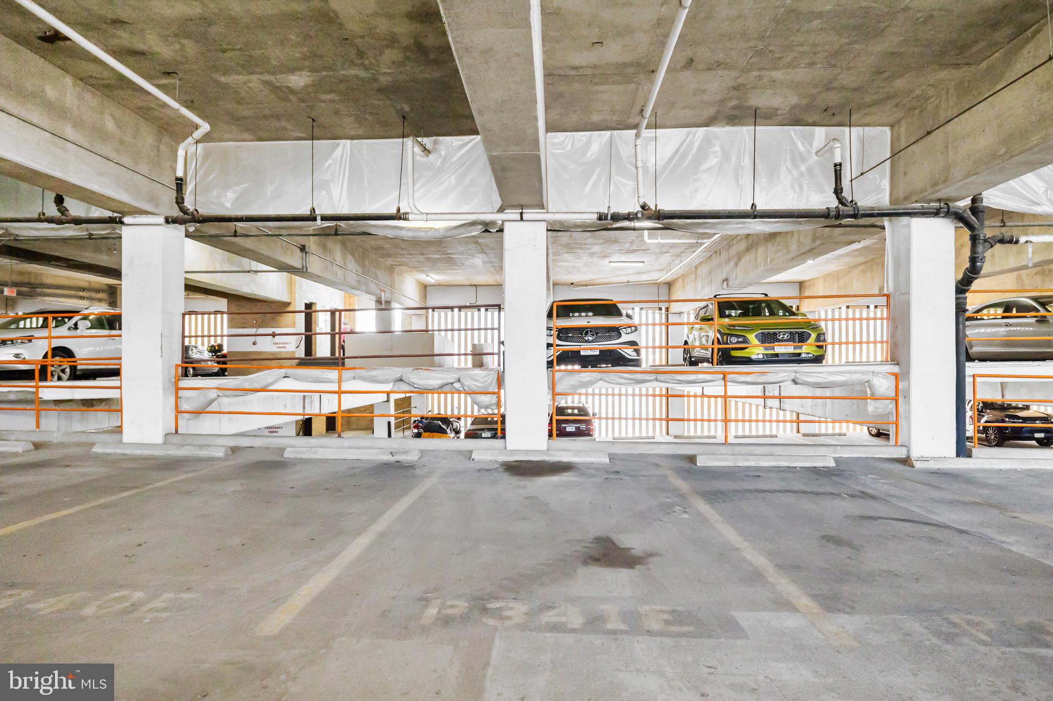 SKYLINE HOUSE - Residential