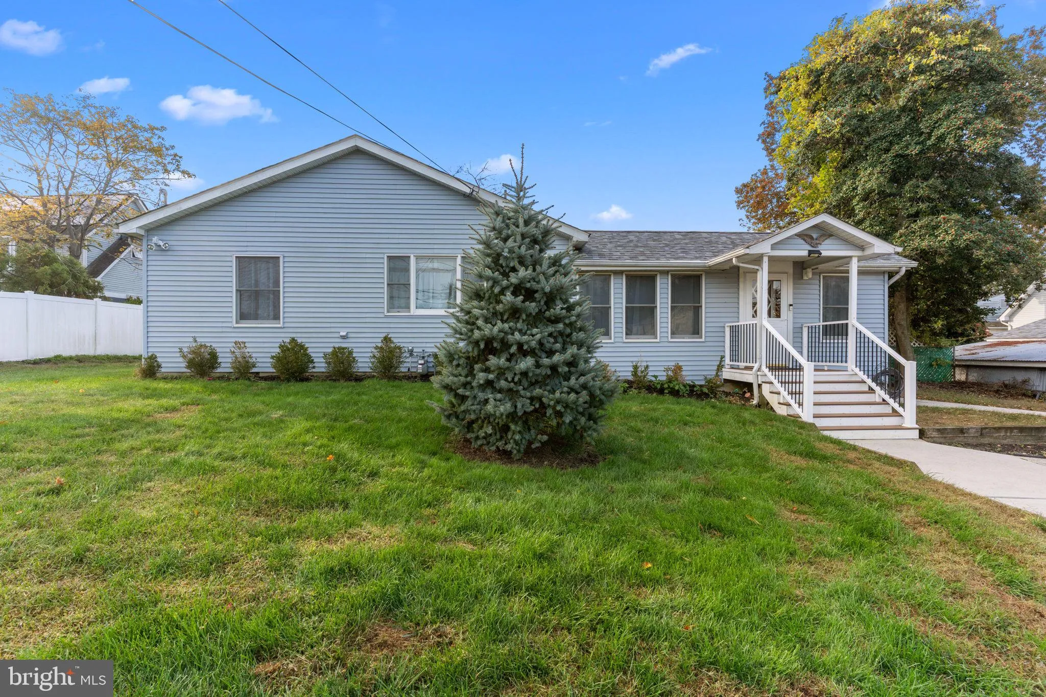 Belmar, New Jersey 07719, United States, 3 Bedrooms Bedrooms, ,2 BathroomsBathrooms,Residential,Active,233846