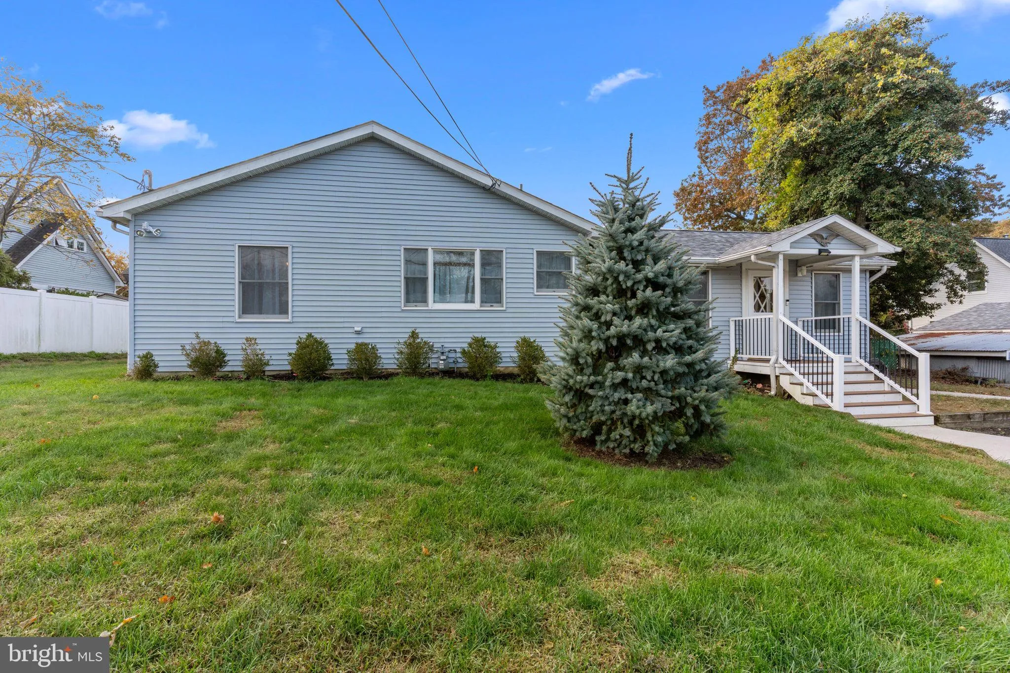 Belmar, New Jersey 07719, United States, 3 Bedrooms Bedrooms, ,2 BathroomsBathrooms,Residential,Active,233846