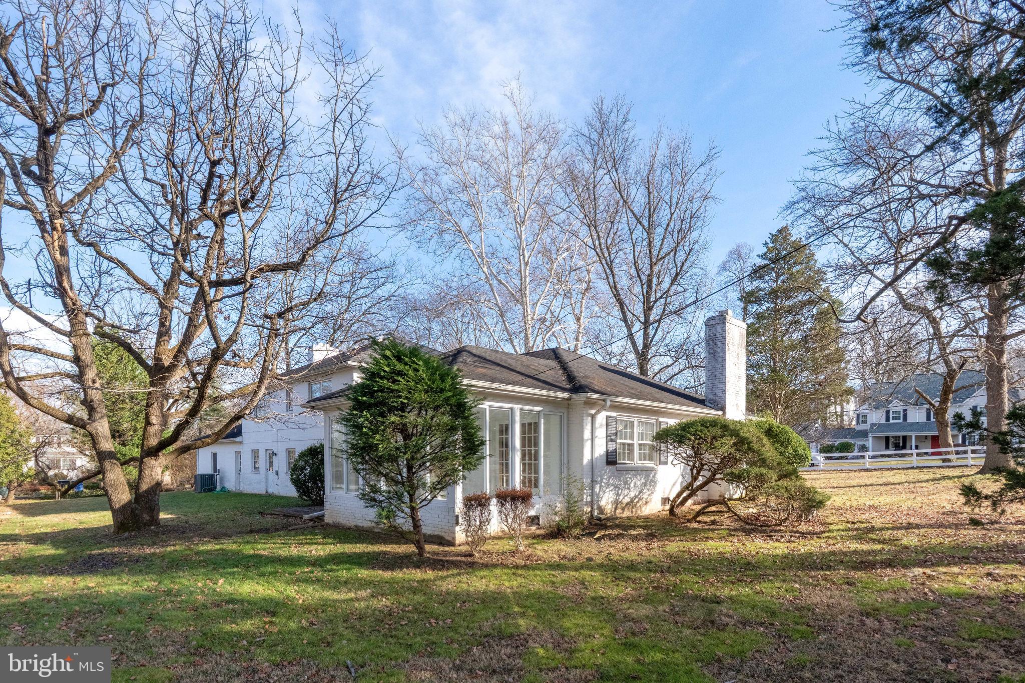 WILTON WOODS - Residential