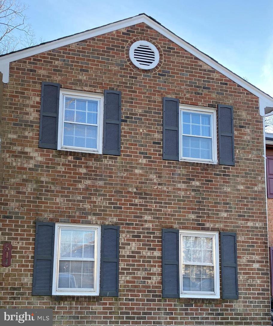 OLDE GREENWICH - Residential Lease