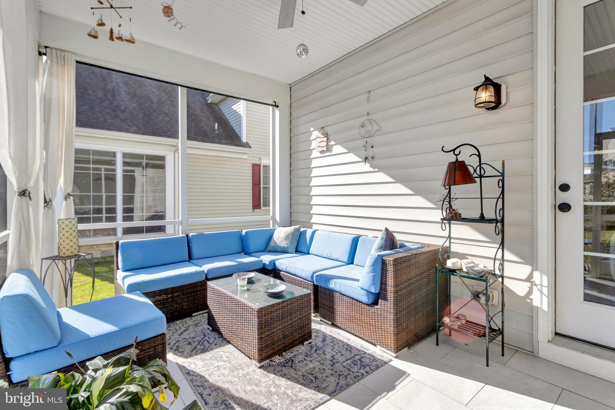 THE SEASONS - Residential