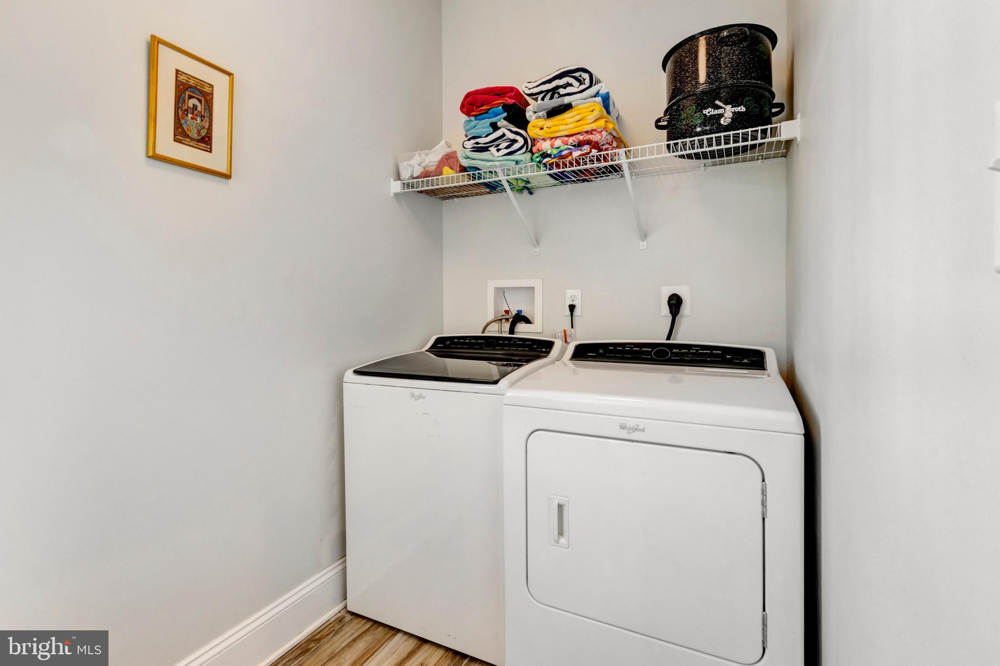 THE SEASONS - Residential