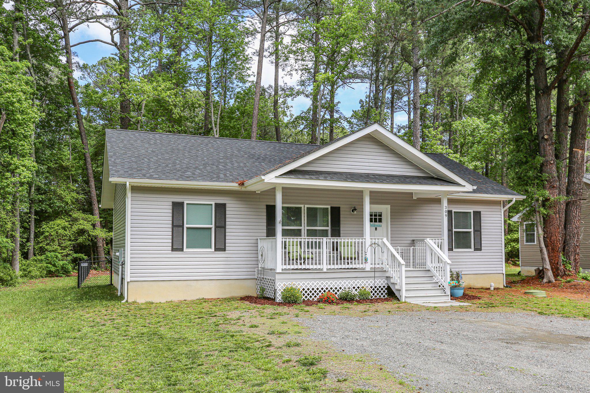 GLEBE HARBOR - Residential