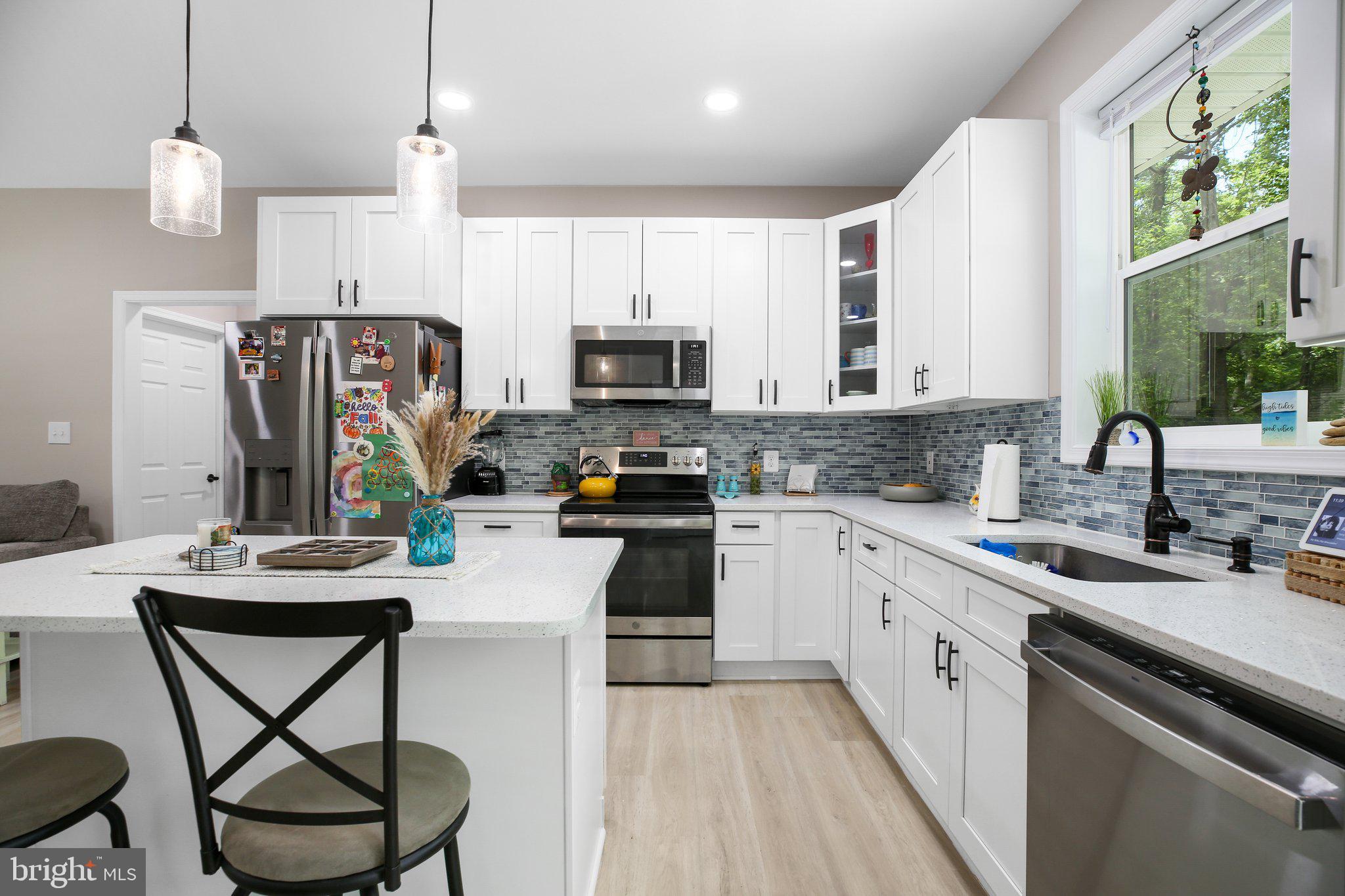 GLEBE HARBOR - Residential