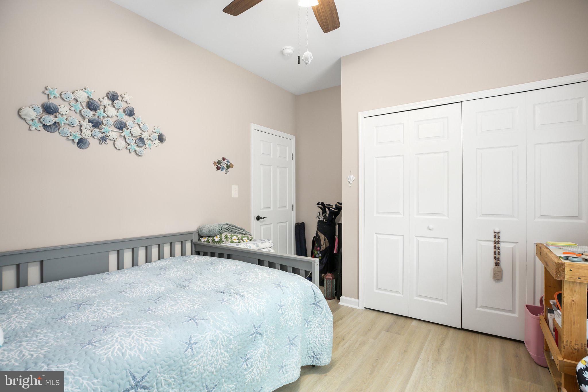 GLEBE HARBOR - Residential