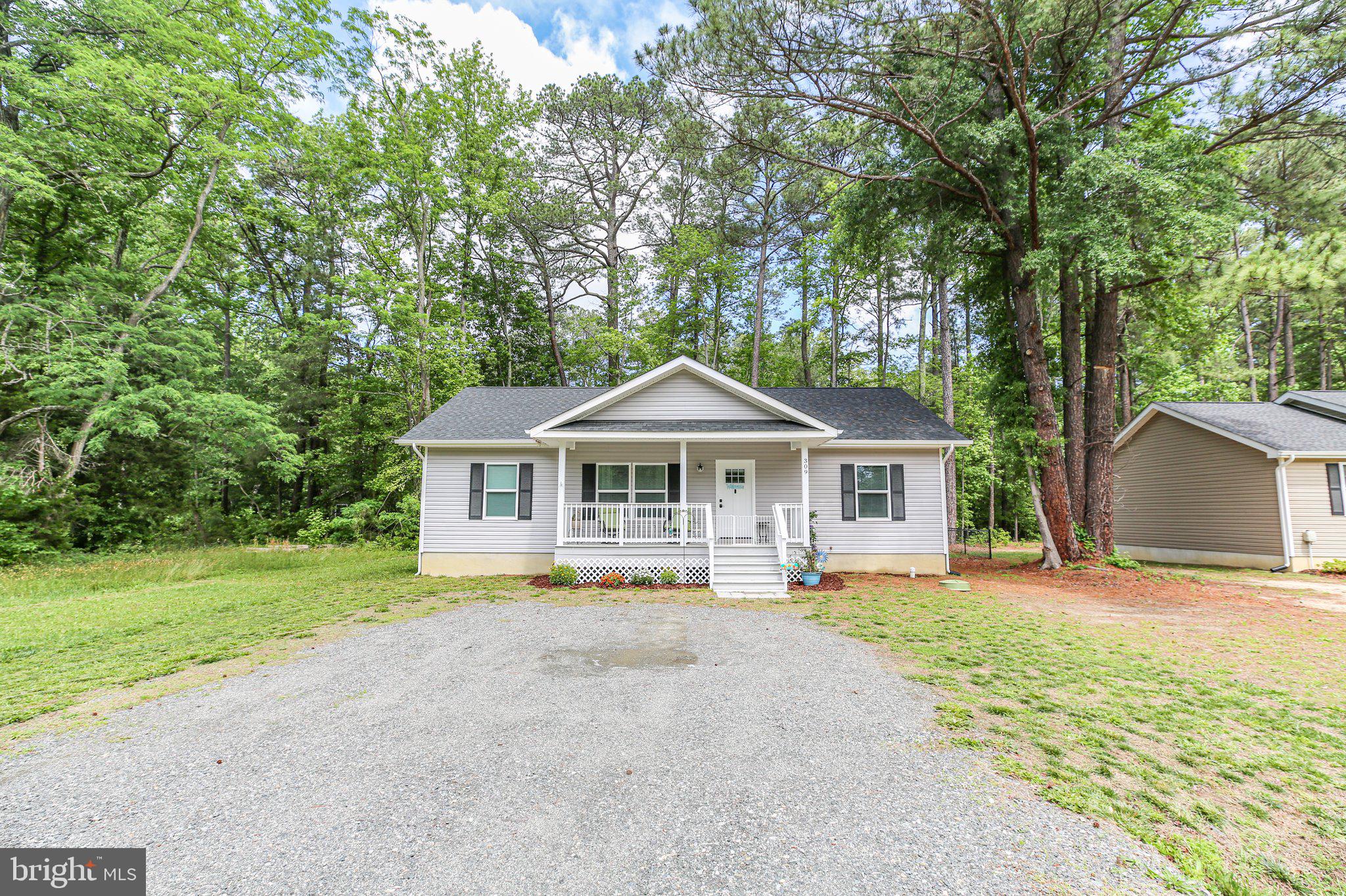 GLEBE HARBOR - Residential