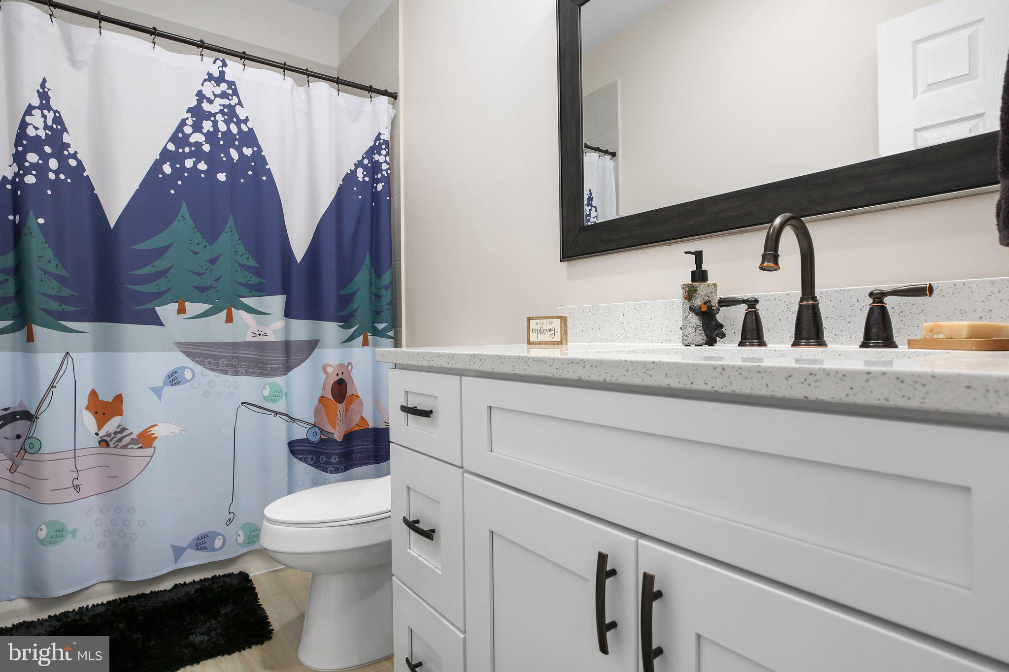 GLEBE HARBOR - Residential