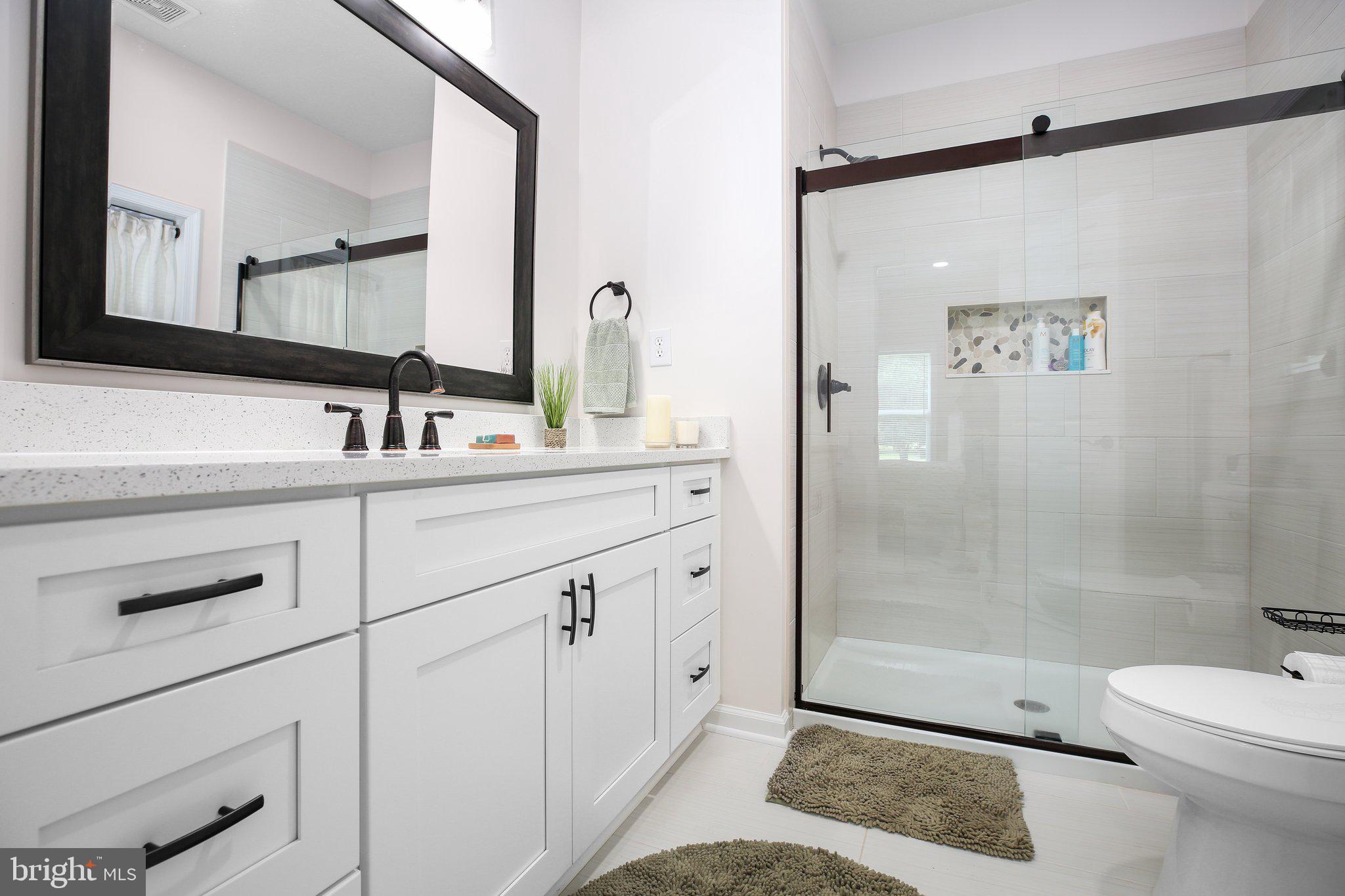 GLEBE HARBOR - Residential