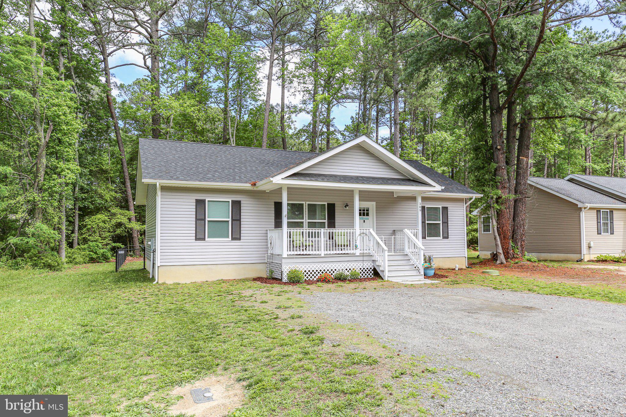 GLEBE HARBOR - Residential