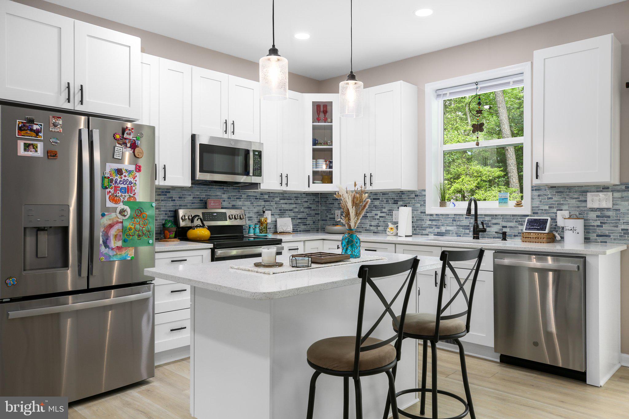 GLEBE HARBOR - Residential