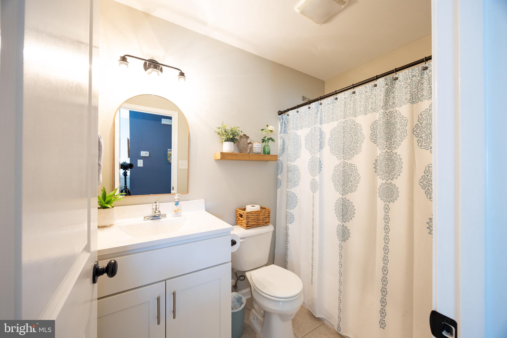 RED HILL - Residential