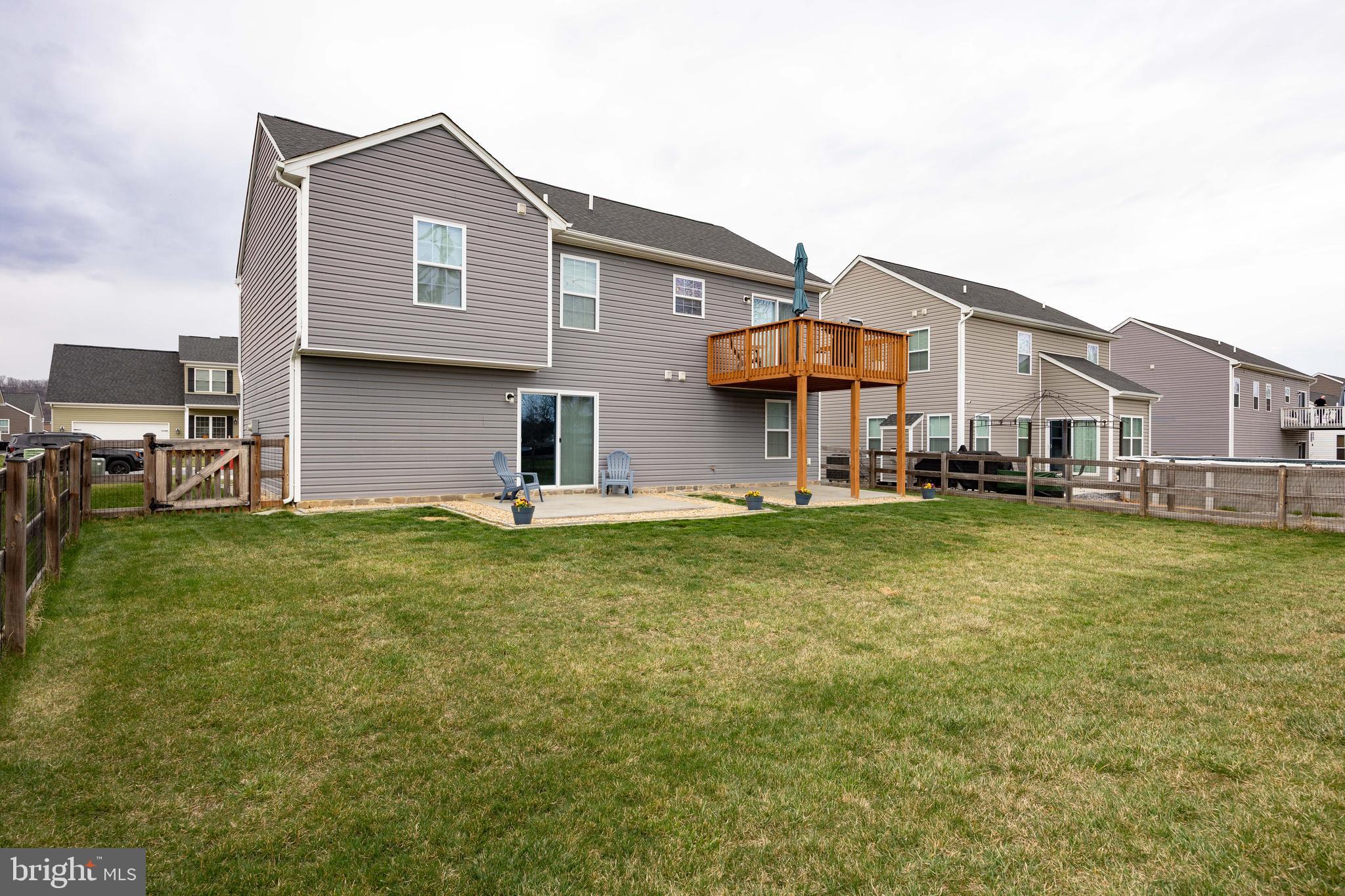 RED HILL - Residential