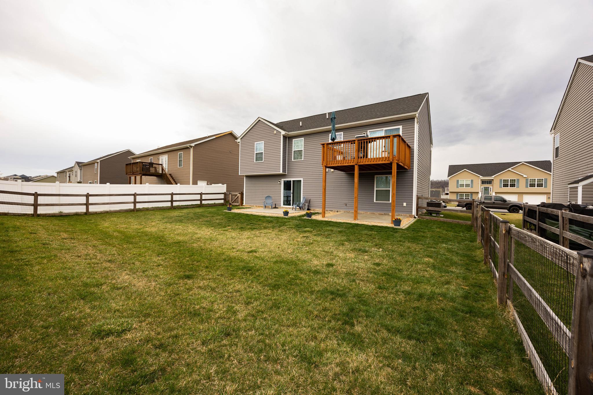 RED HILL - Residential