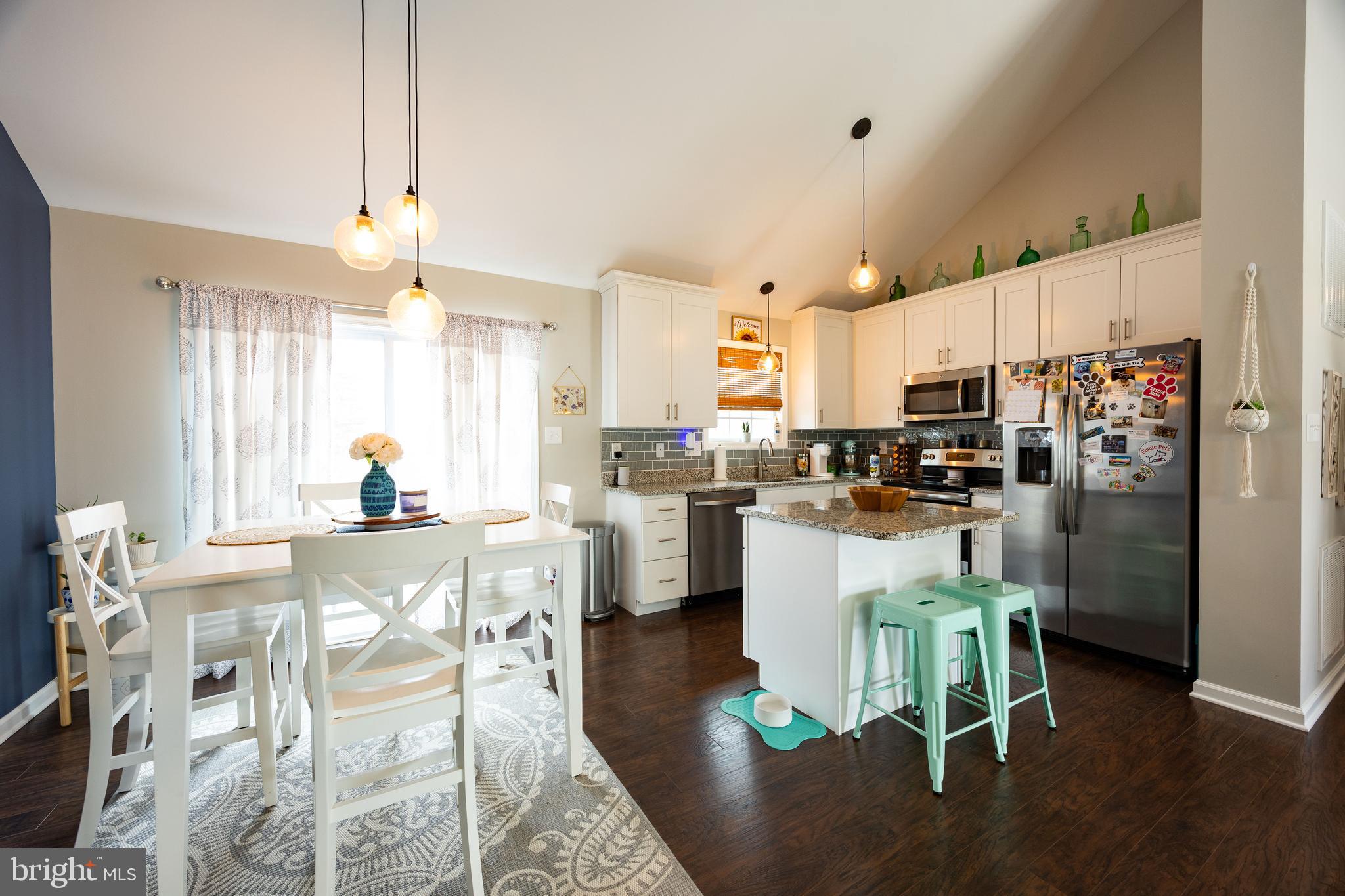 RED HILL - Residential