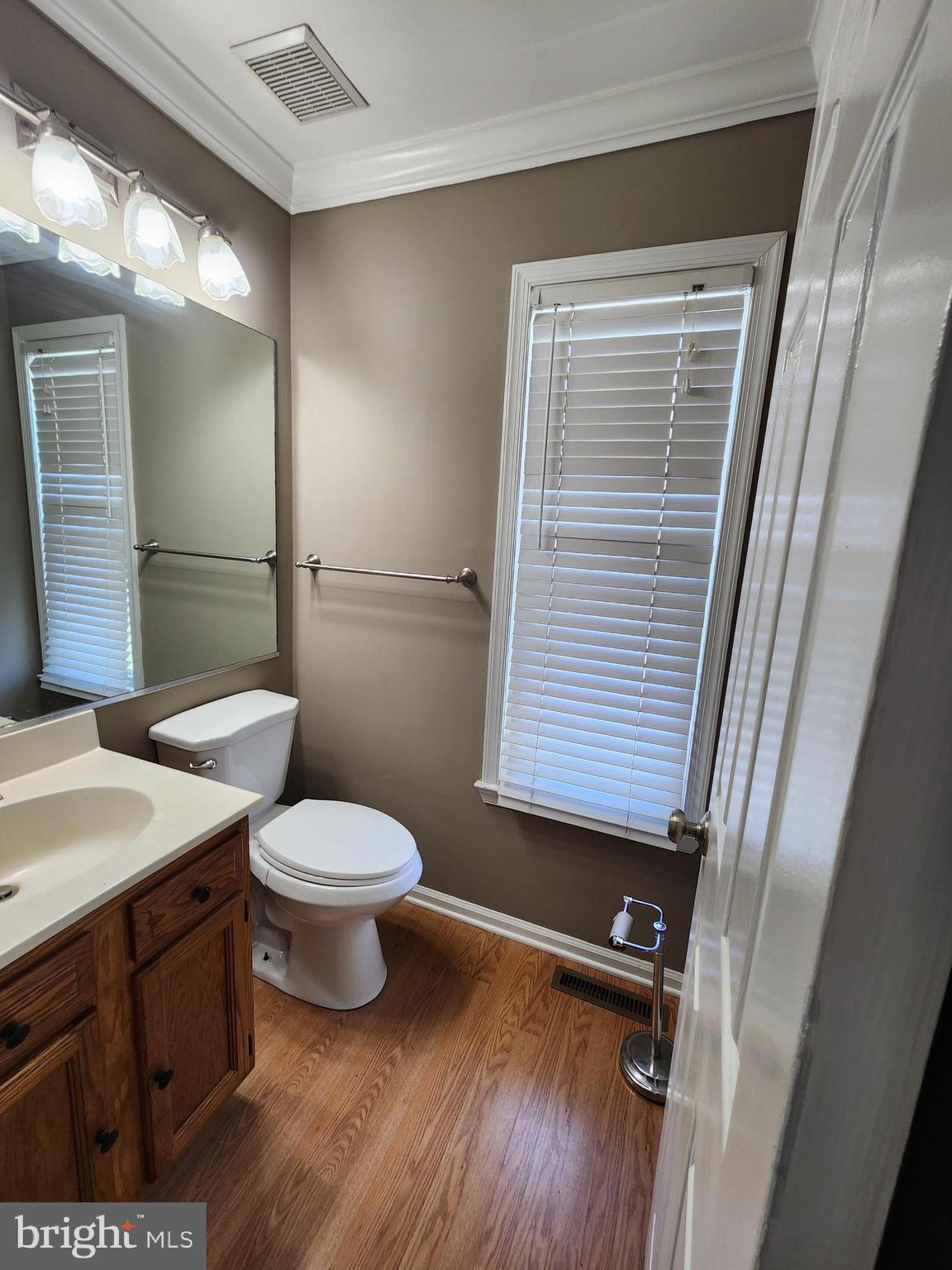 RIVERCHASE - Residential